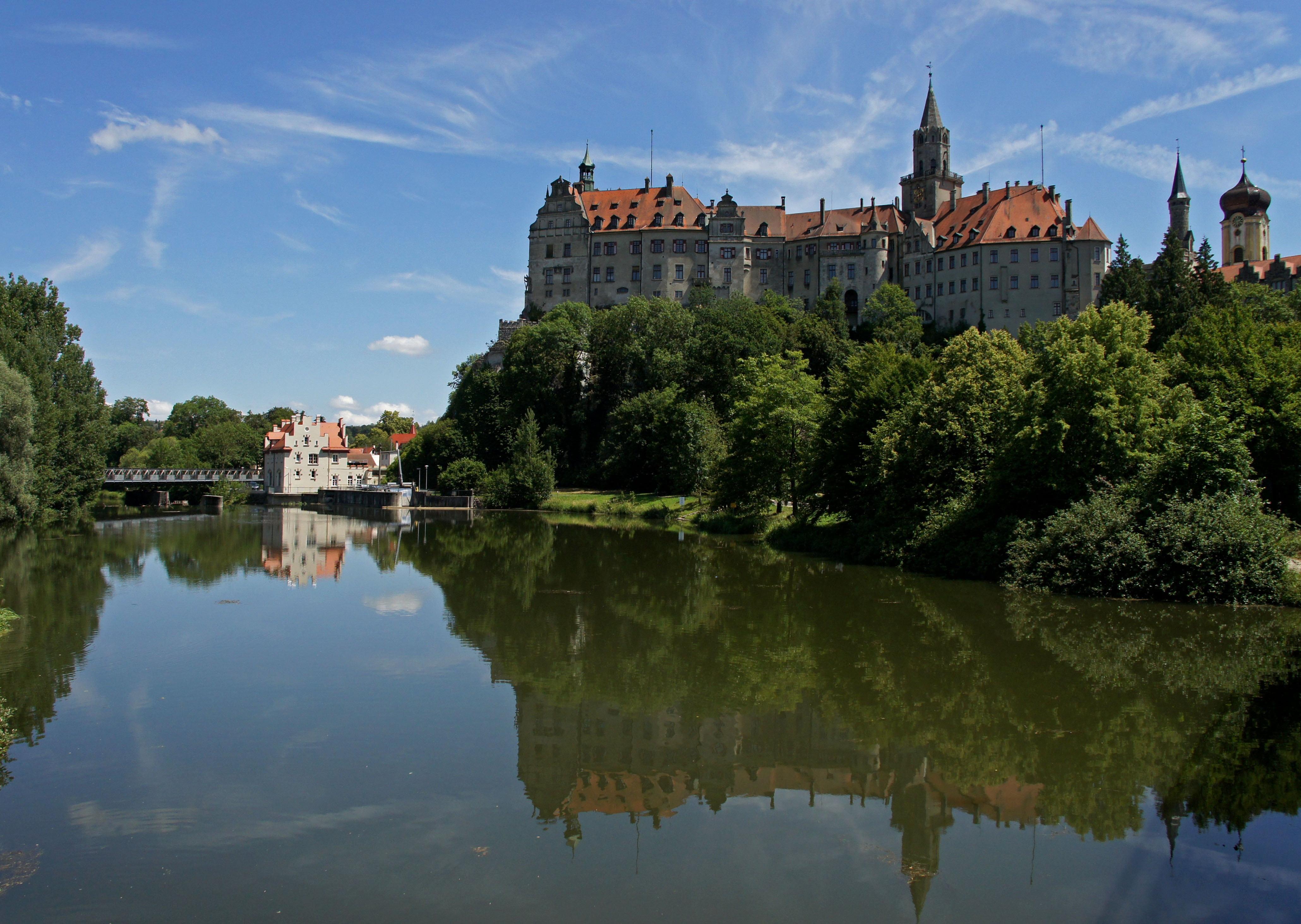 architecture, waterfront, tree, built structure, mirroring, travel destinations, travel, outdoors, tourism, plant, castle, house hohenzollern, 4K, day, HD Wallpaper