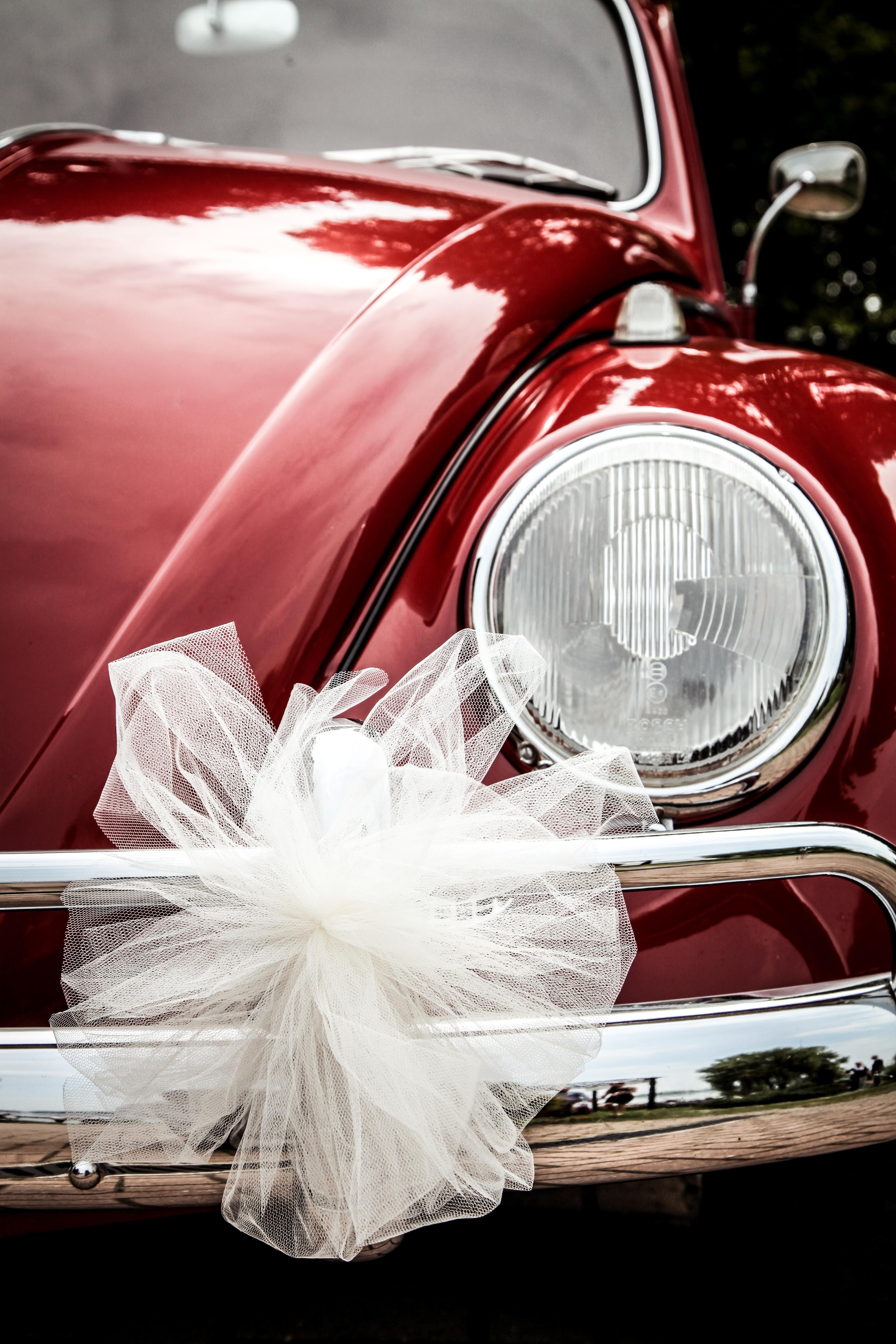 white color, close-up, red, outdoors, headlight, wealth, no people, vw beetle, happy, transportation, wedding, focus on foreground, land vehicle, day, present, Phone HD Wallpaper