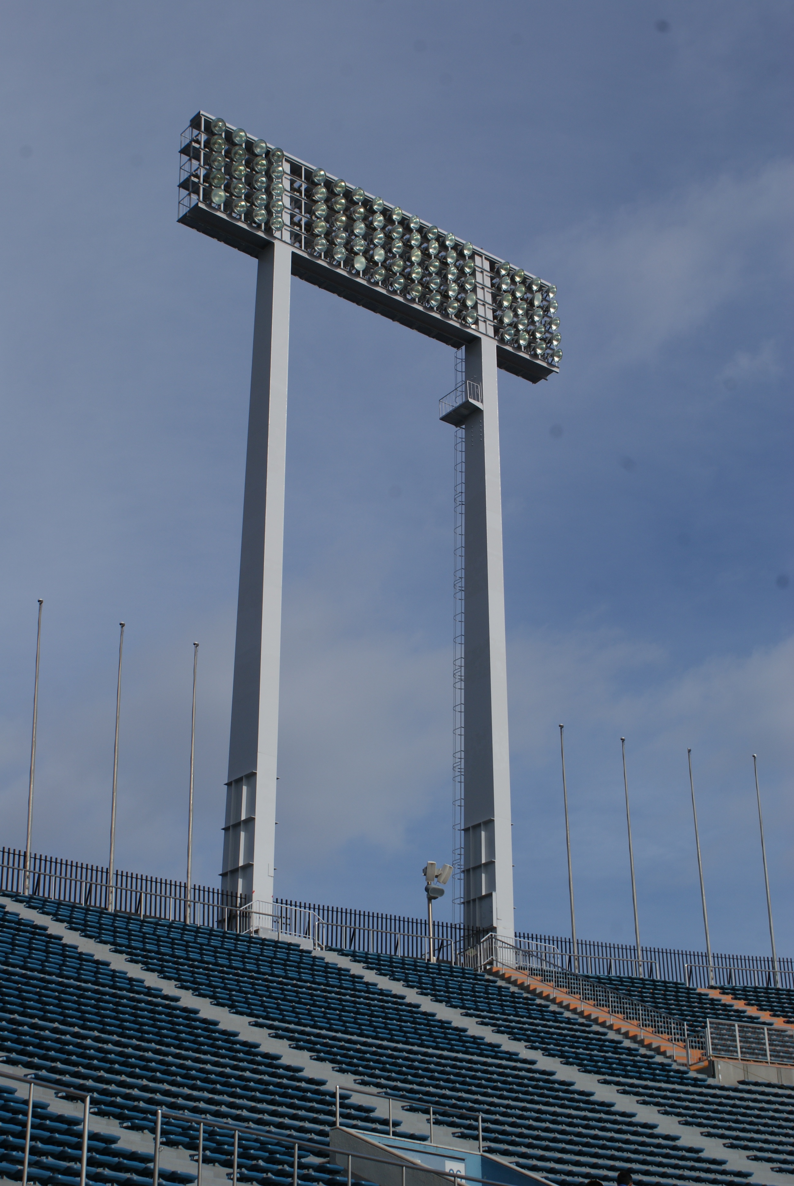 stadium, sport, no people, tall - high, football, transportation, japan, lighting pole, empty, bridge - man made structure, 4K, day, travel, tokyo, built structure, Phone HD Wallpaper