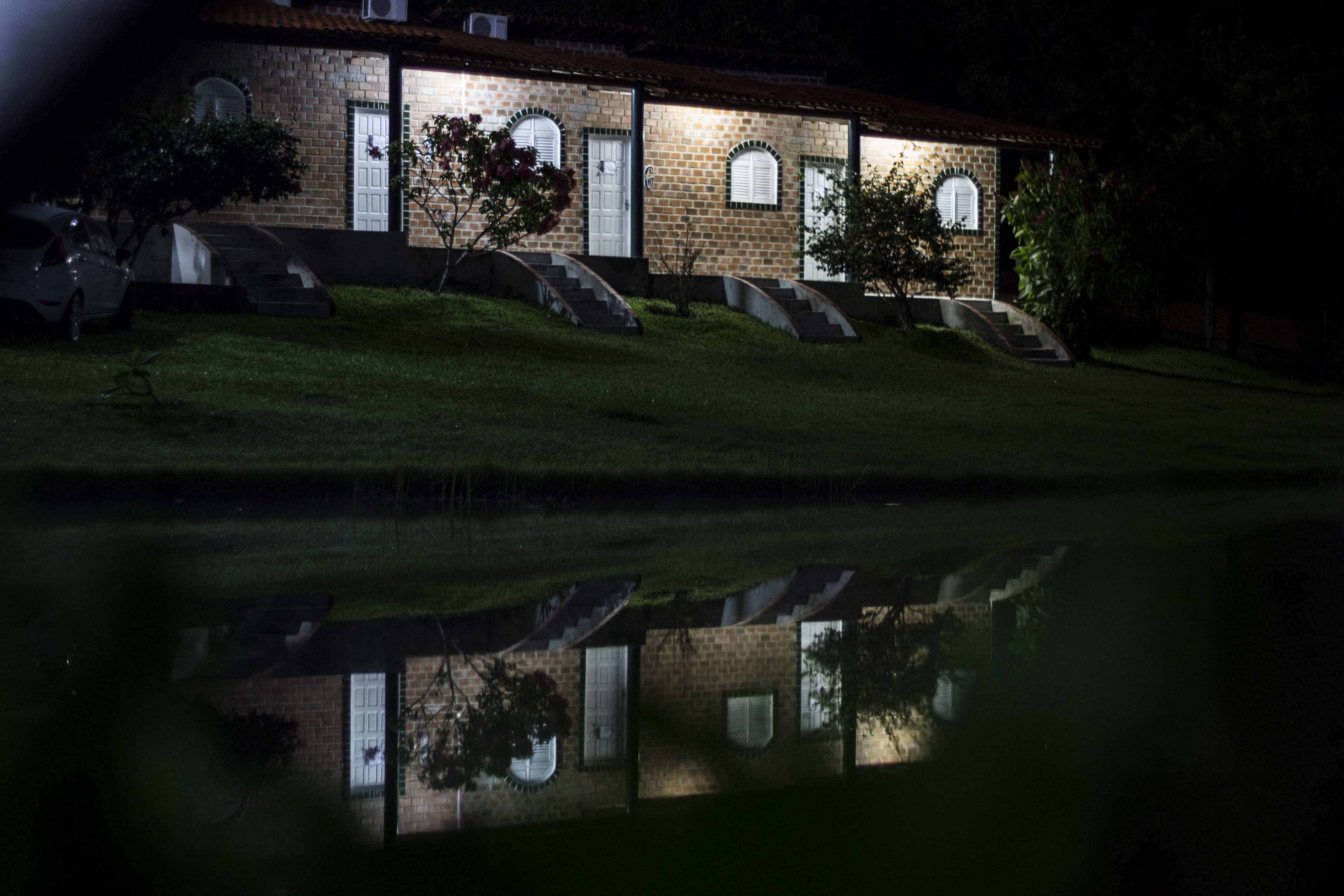 car, water, flooding, brick wall, grass, architecture, home, vehicle, river, 4K, nature, residential district, steps, tree, reflections, apartments, plant, HD Wallpaper