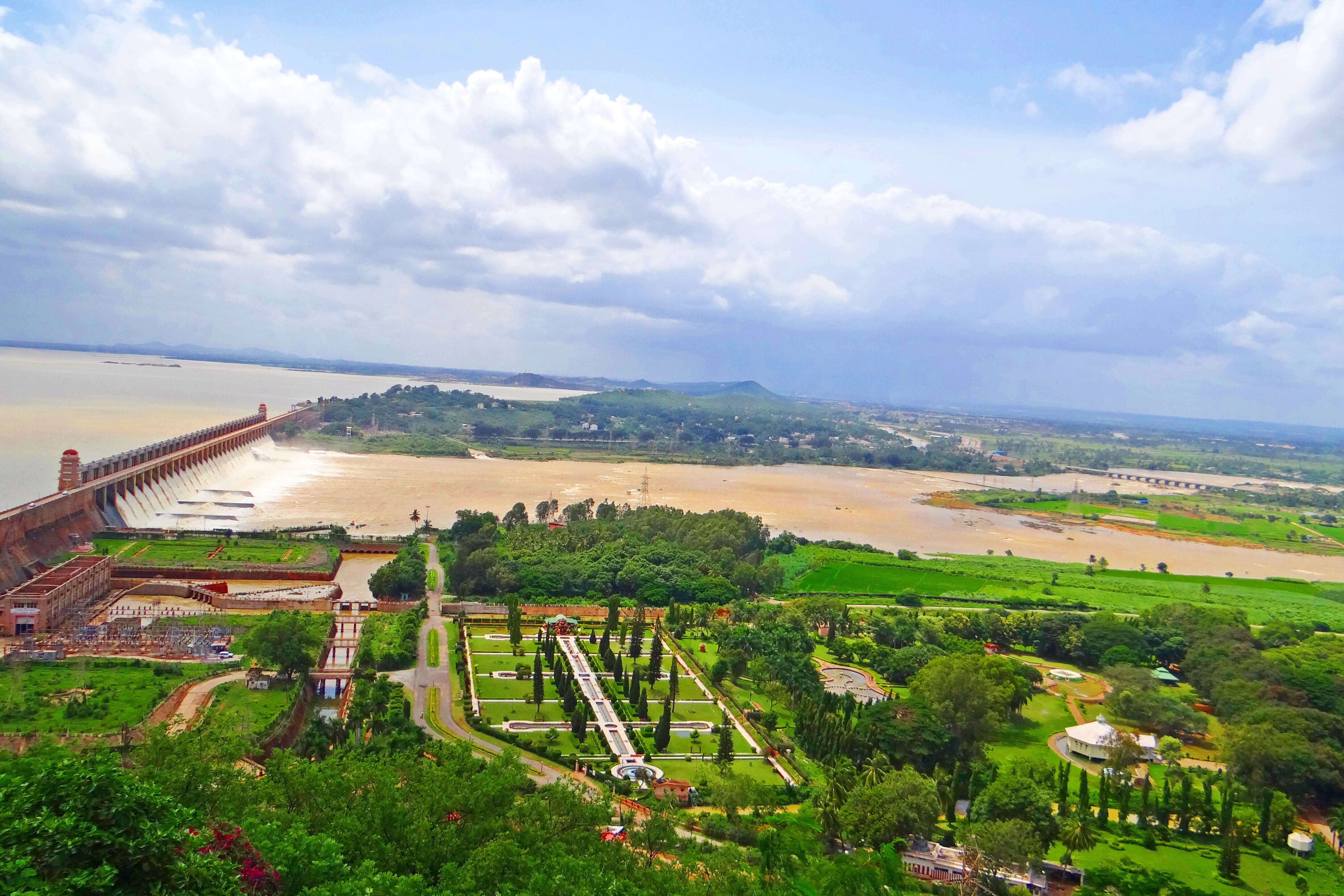 high angle view, scenics - nature, river, day, nature, tungabhadra dam, building exterior, beauty in nature, green color, outdoors, water, city, cloud - sky, HD Wallpaper