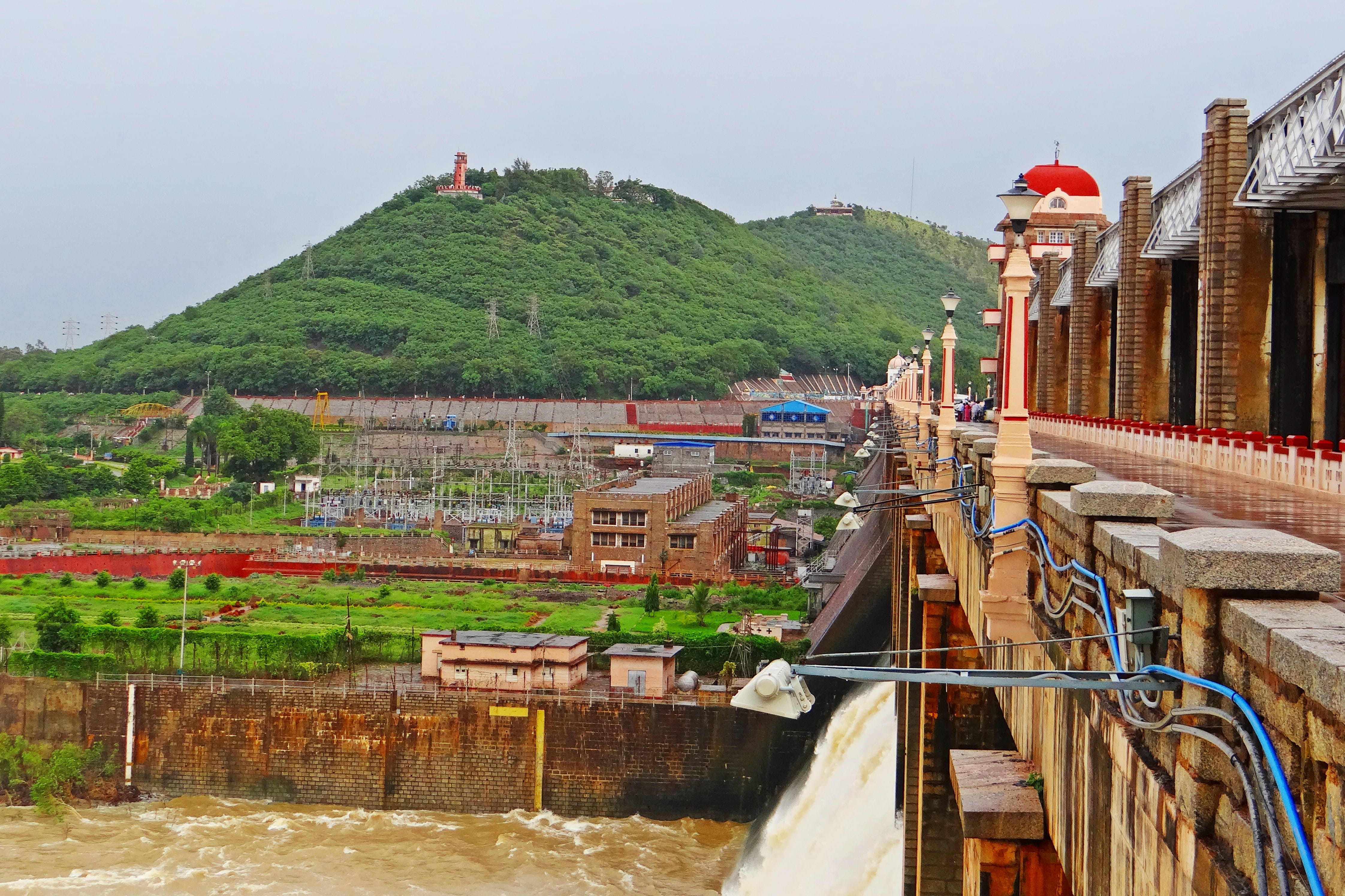 water, canal, River, 4K, flowing water, city, travel destinations, plant, Tungabhadra Dam, mountain, architecture, building, lake, reservoir, no people, HD Wallpaper