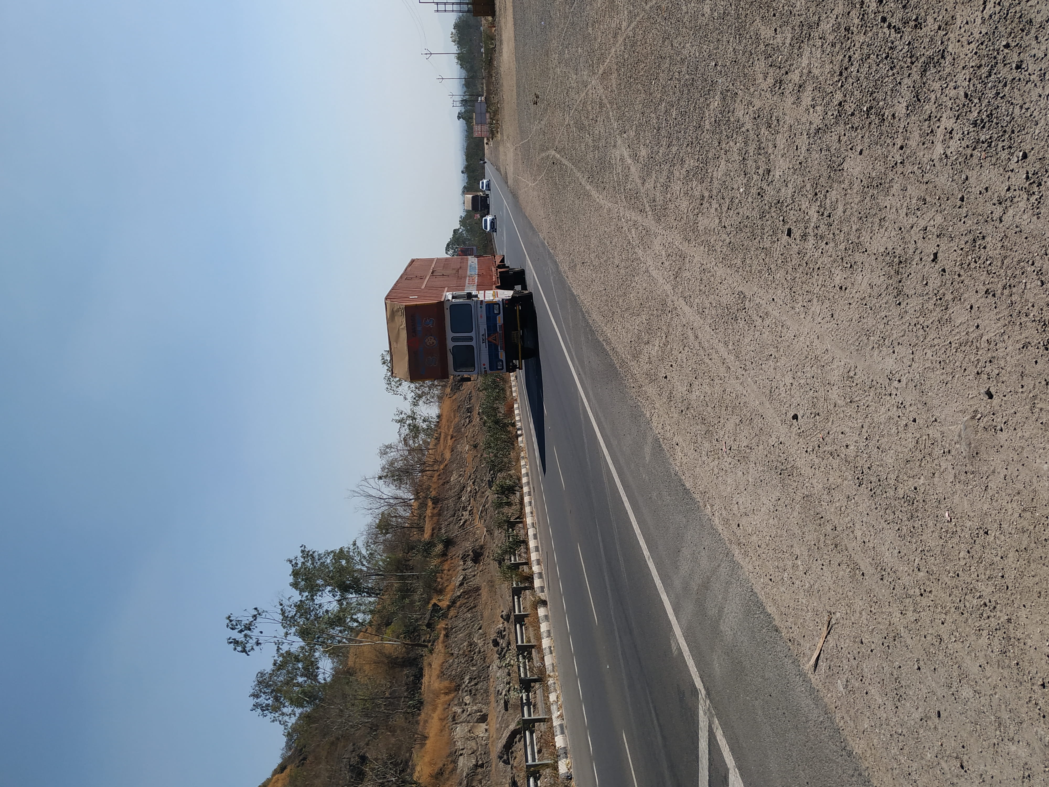 asphalt, gravel, tree, built structure, building exterior, way, the way forward, water, nature, sky, vehicle, pune - nashik hwy, wall - building feature, HD Wallpaper