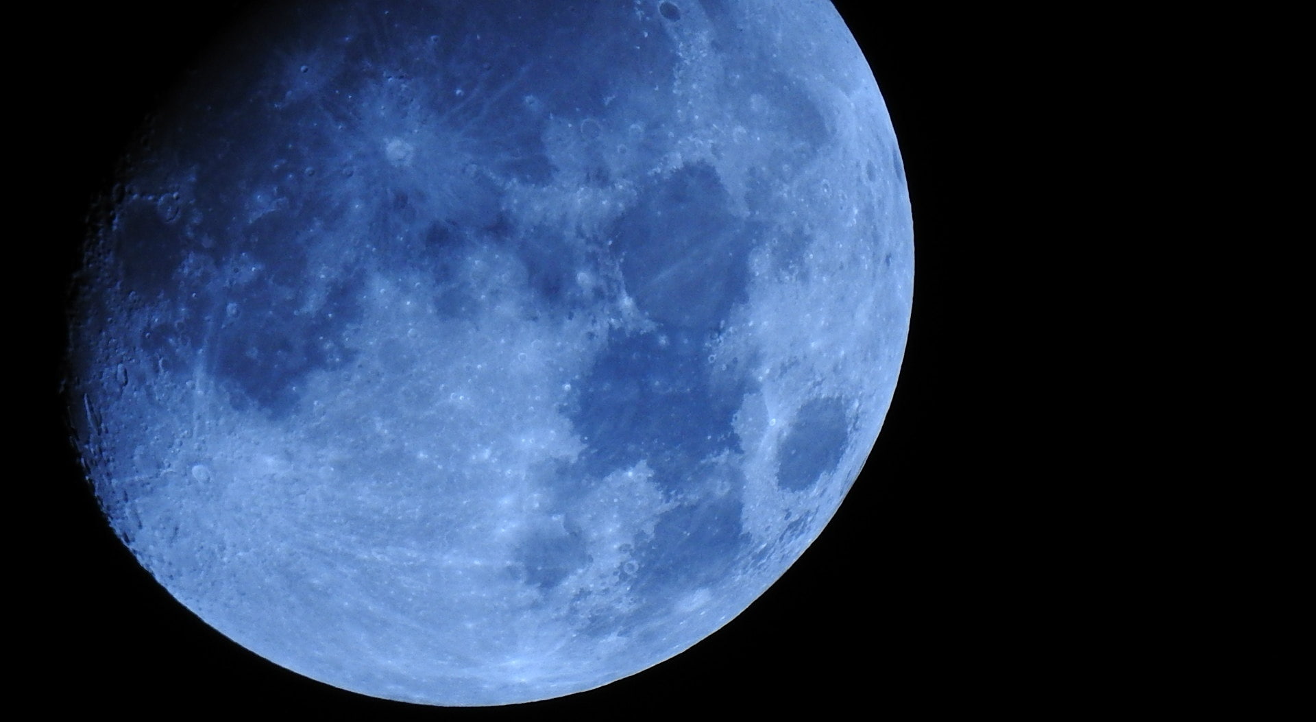 majestic, Space, astroastrophotography, beauty in nature, no people, circle, nature, moon surface, full moon, night, bluemoon, geometric shape, sky, dark, HD Wallpaper