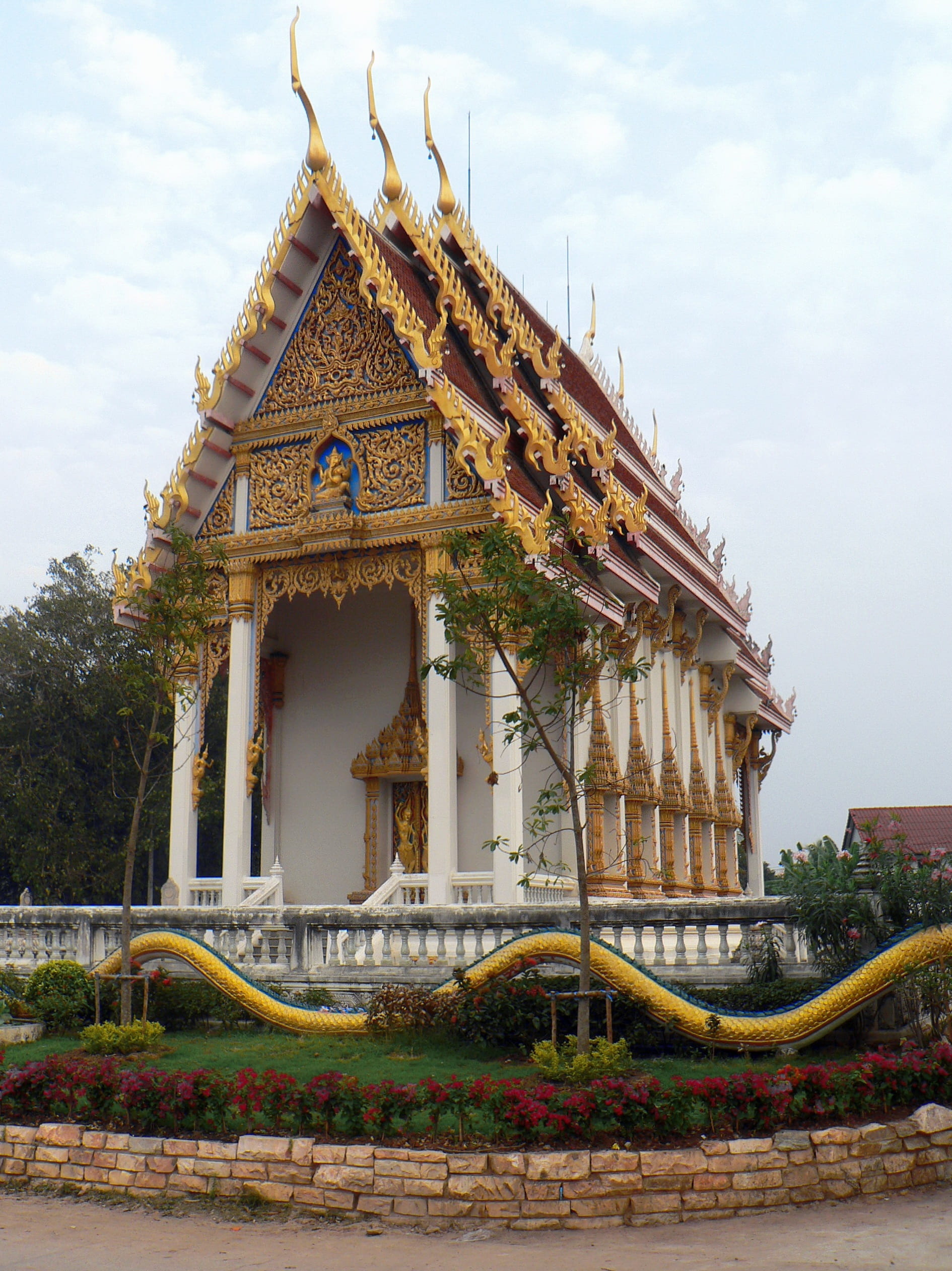 Thailand, no people, tree, ornate, Religion, day, place of worship, architectural column, building, built structure, cloud - sky, nature, sky, plant, belief, Phone HD Wallpaper
