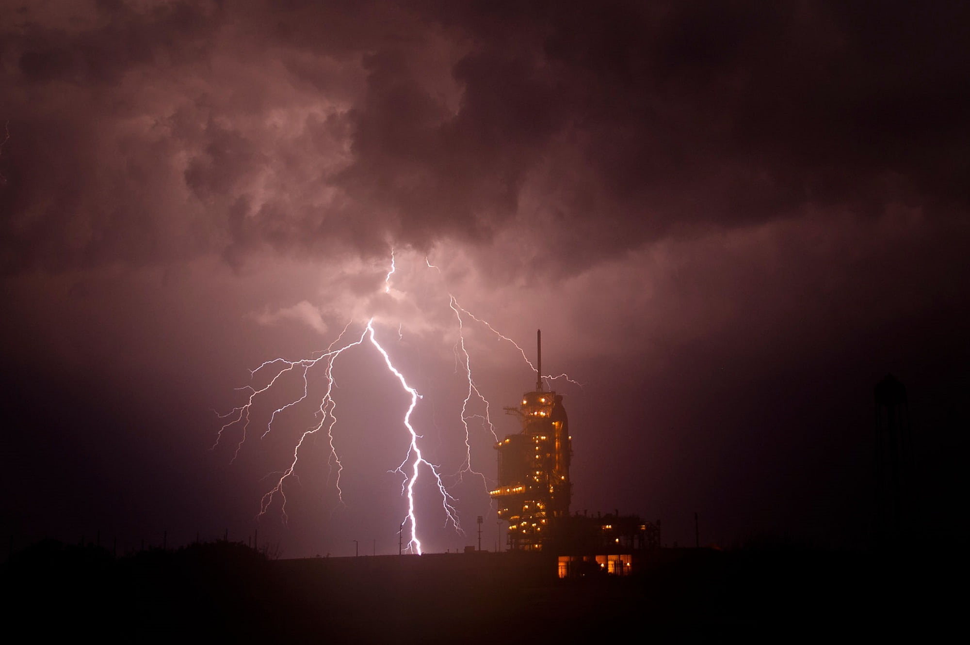 spaceship, power, power in nature, warning sign, storm, fuel and power generation, endeavour space shuttle, spacecraft, mission, launch, pollution, clouds, HD Wallpaper