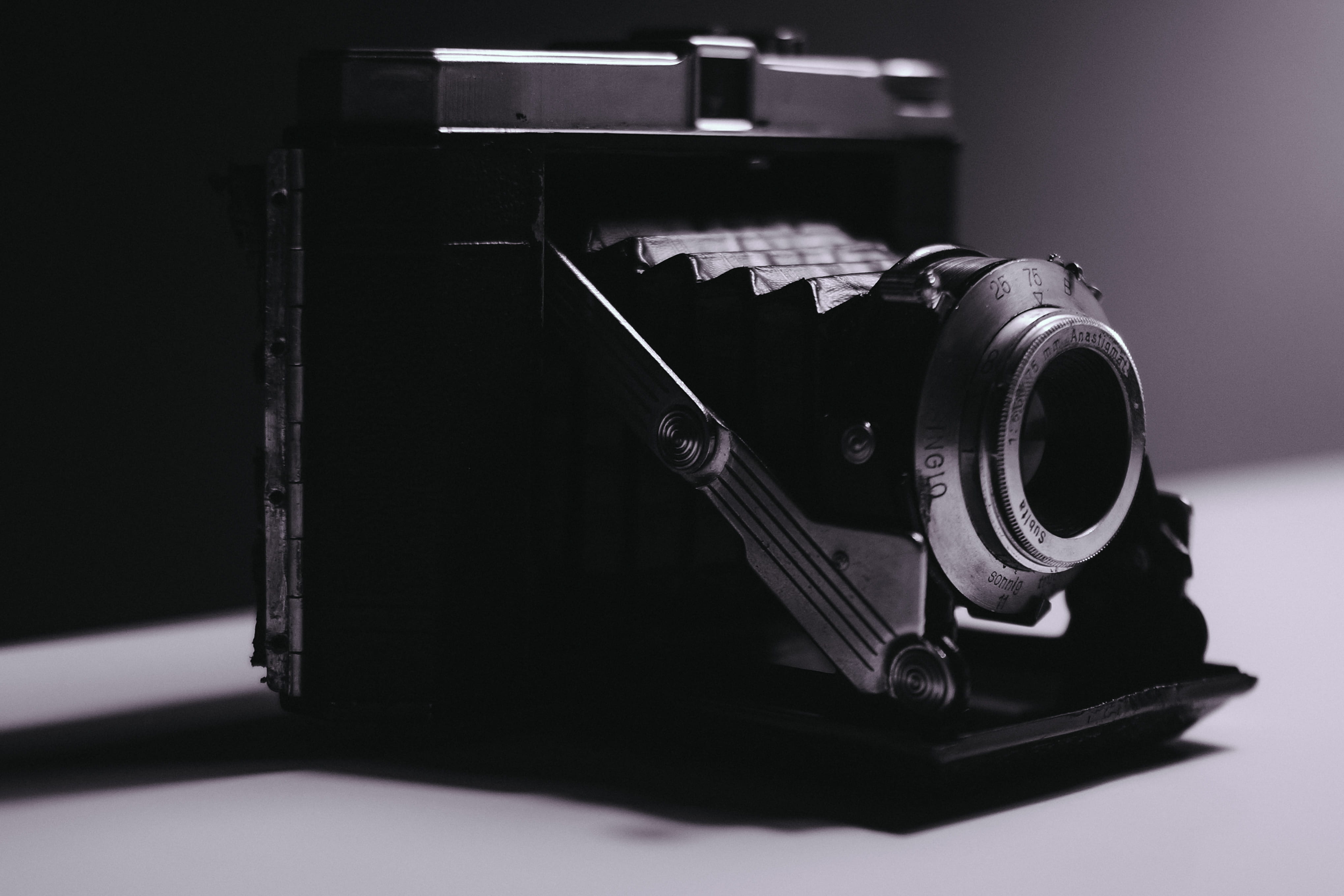 rangefinder, clean, equipment, black background, music, arts culture and entertainment, 4K, retro styled, land, still life, old, electronics, no people, HD Wallpaper