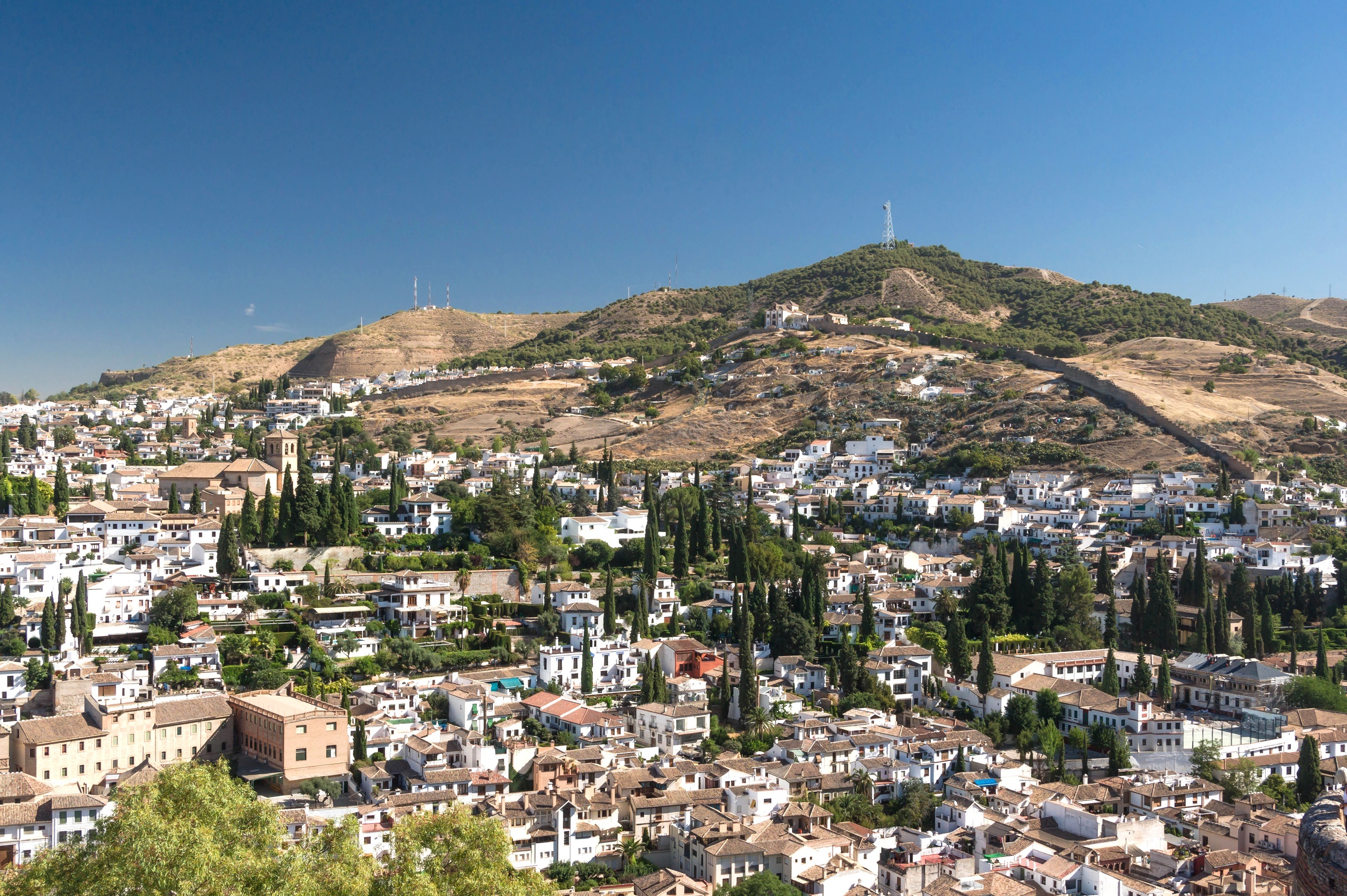 outdoors, nature, land, residential district, valley, mountain, trees, townscape, cityscape, buildings, beautiful, 2K, community, mountains, outside, clear sky, HD Wallpaper
