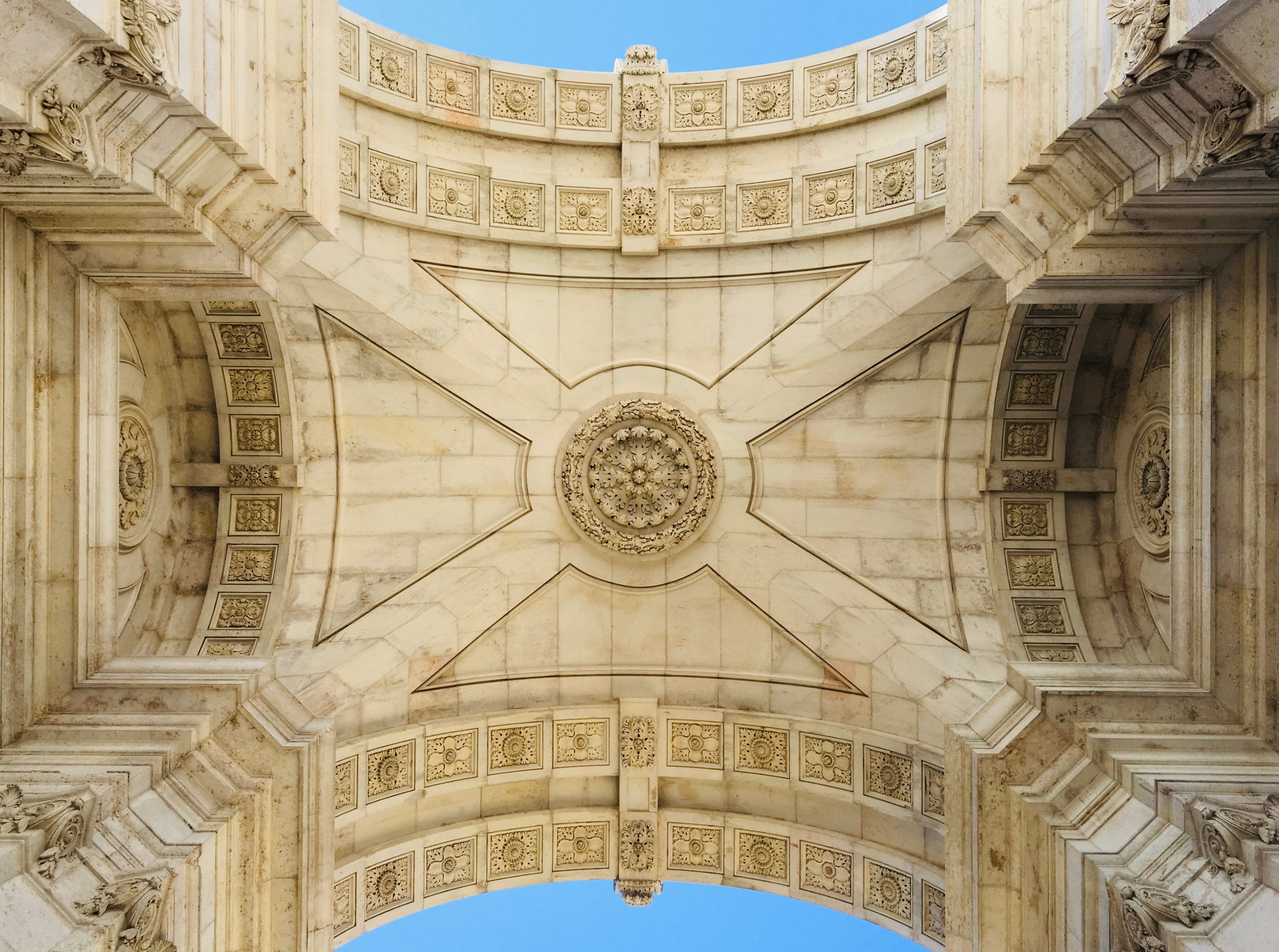 no people, marble, arch, lisbon, lissabon, craft, built structure, architecture and art, 2K, low angle view, symmetric, art and craft, ornate, symmetry, HD Wallpaper
