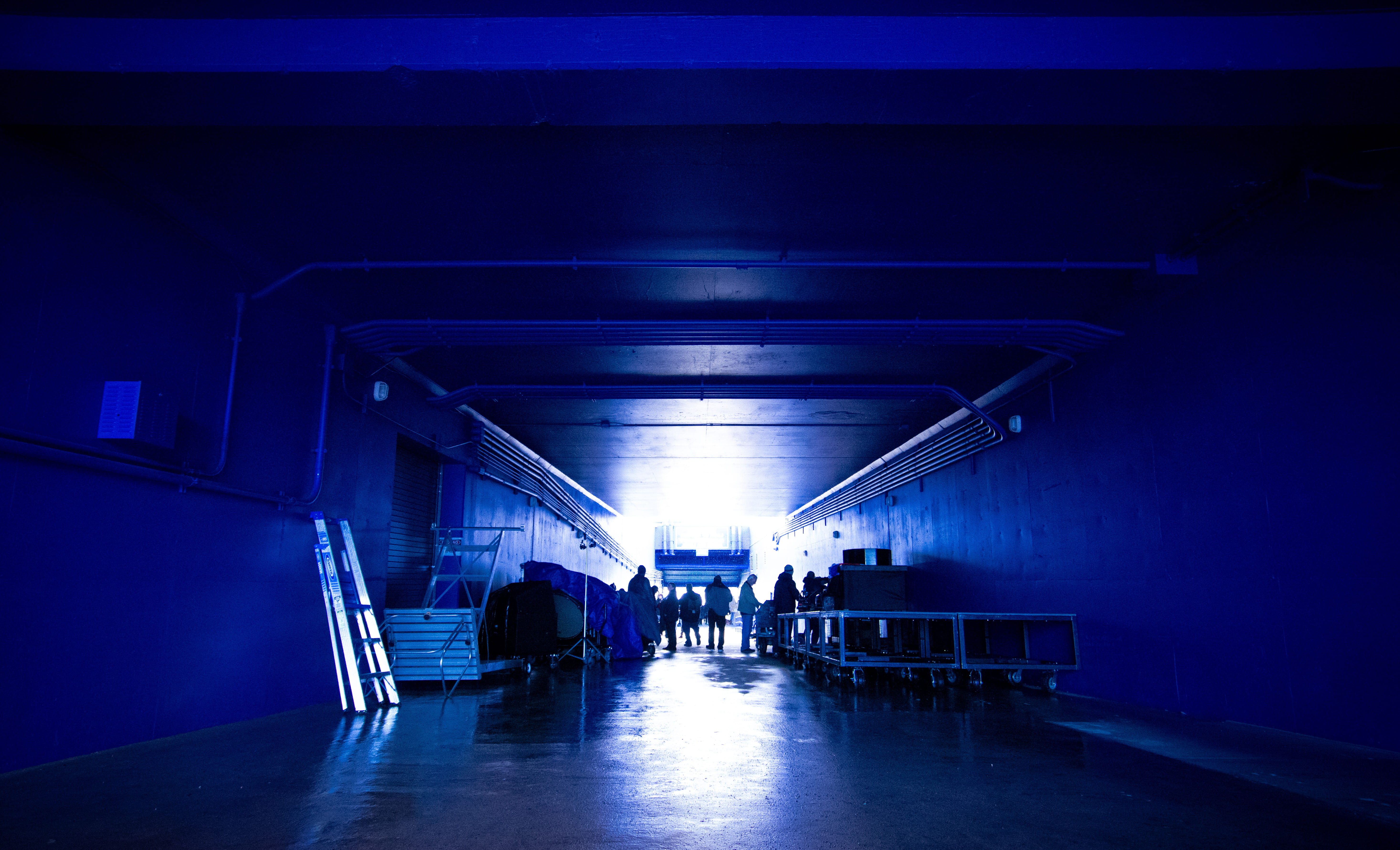 people, group of people, staircase, standing, floor, building, hall, steps and staircases, incidental people, diminishing perspective, the way forward, HD Wallpaper