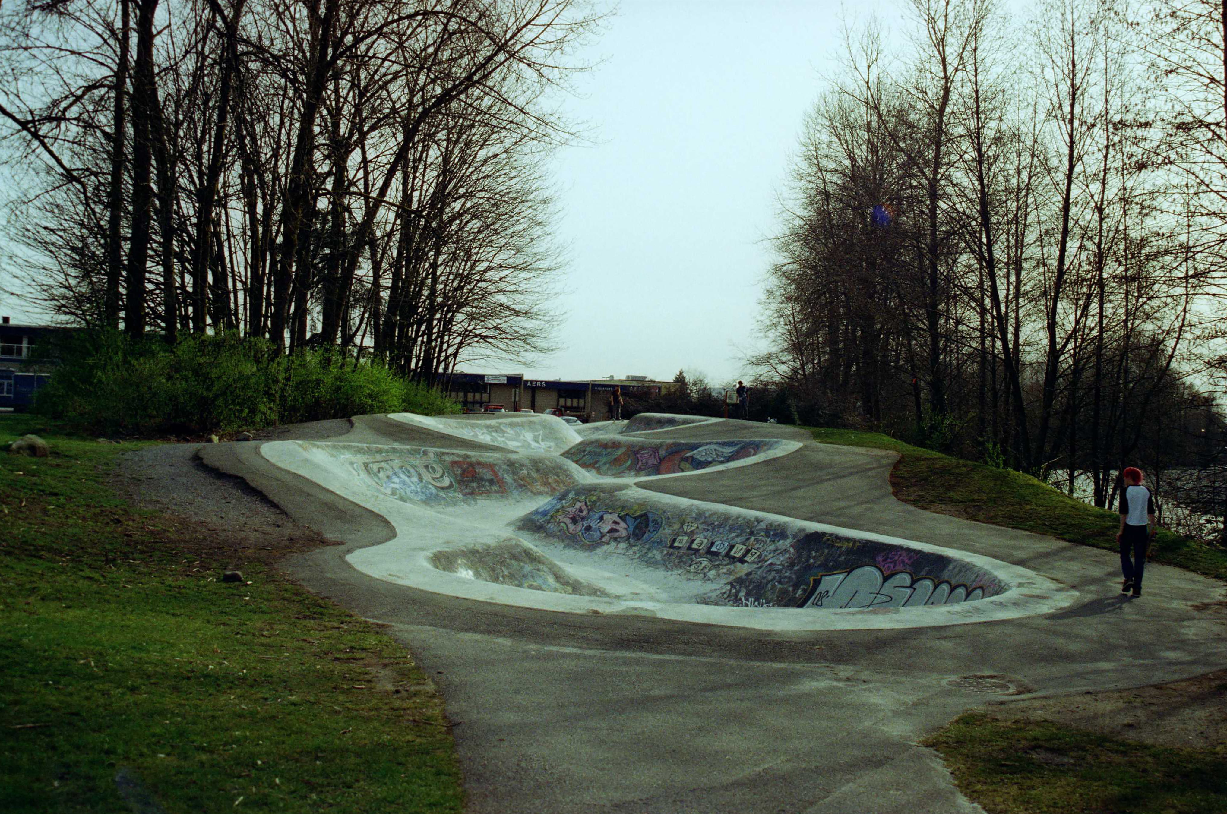 fountain, 4K, film, growth, skateboarding, architecture, canada, sky, skatepark, outdoors, skateboard, plant, bare tree, sport, forest, water, park - man made space, HD Wallpaper