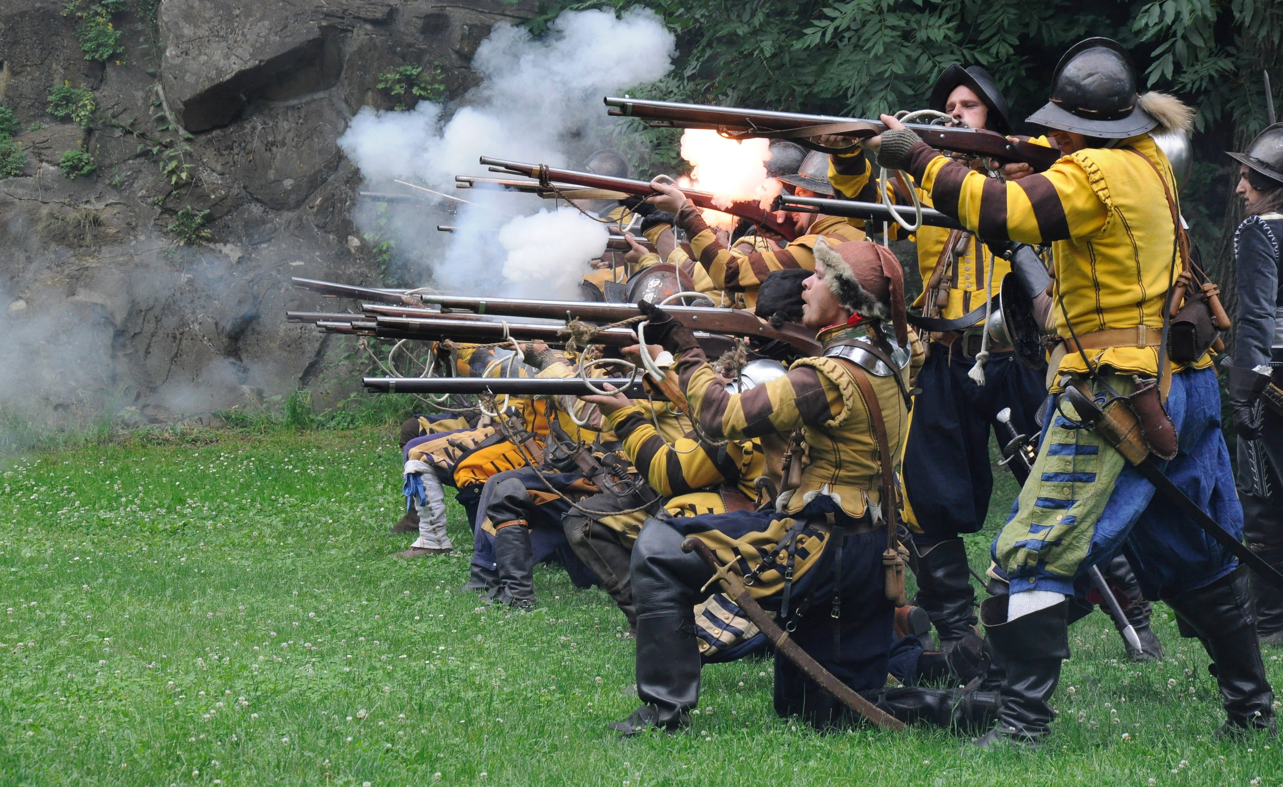 men, grass, group of people, adults only, large group of people, rifles, battle, plant, nature, historical costume, sports helmet, day, teamwork, people, HD Wallpaper