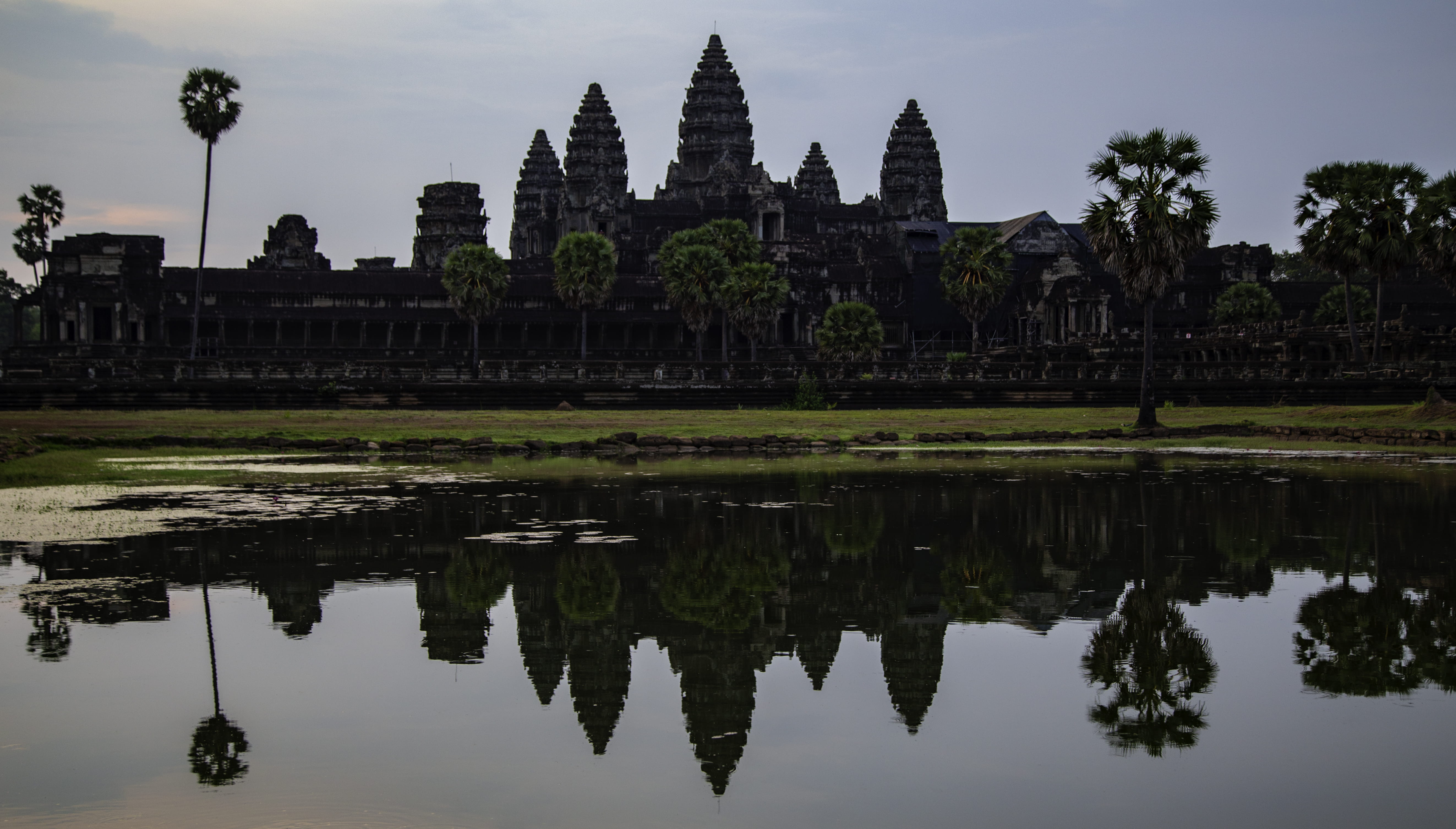 concrete, place of worship, built structure, 5K, ancient civilization, reflection, belief, the past, religion, gray, outdoors, pond, fort, siem reap, HD Wallpaper