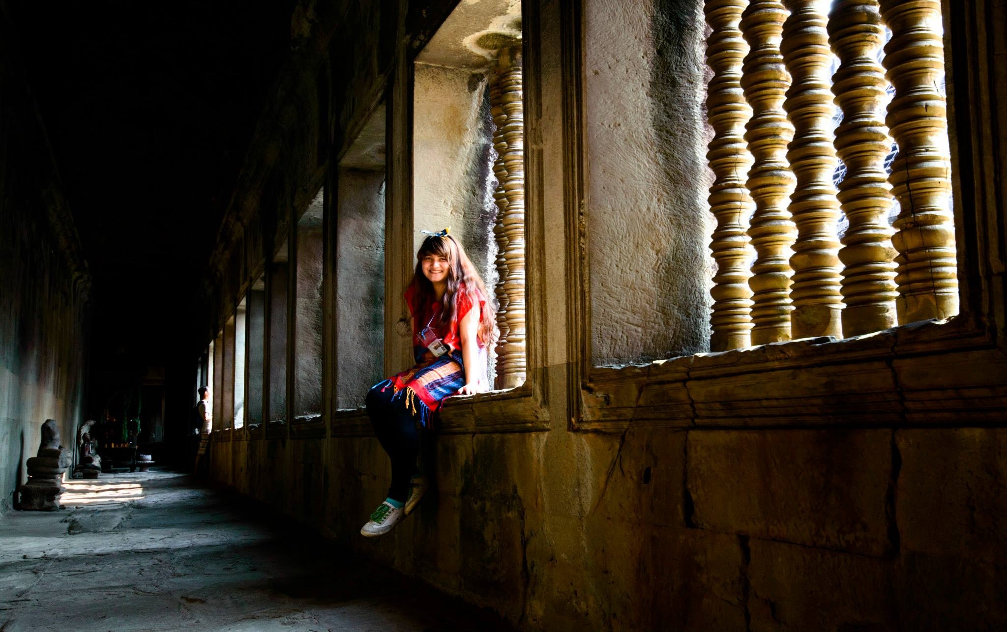 young adult, real people, full length, adult, river, angkor wat, sitting, 1080P, tourism, travel, building, young women, leisure activity, building exterior, HD Wallpaper
