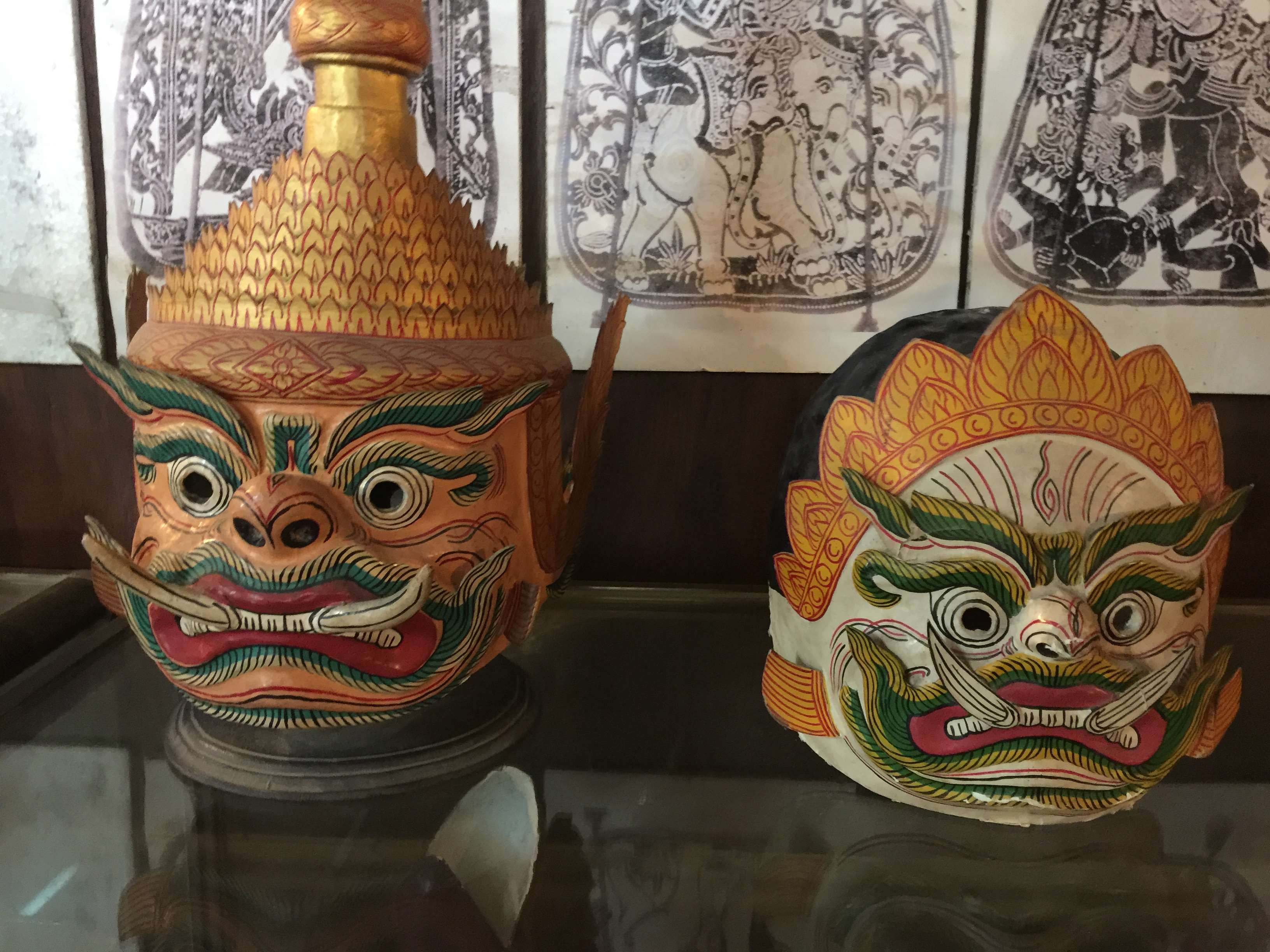 ornate, craft, choice, close-up, no people, for sale, human representation, indoors, mask, 2K, retail display, creativity, retail, art and craft, store, HD Wallpaper