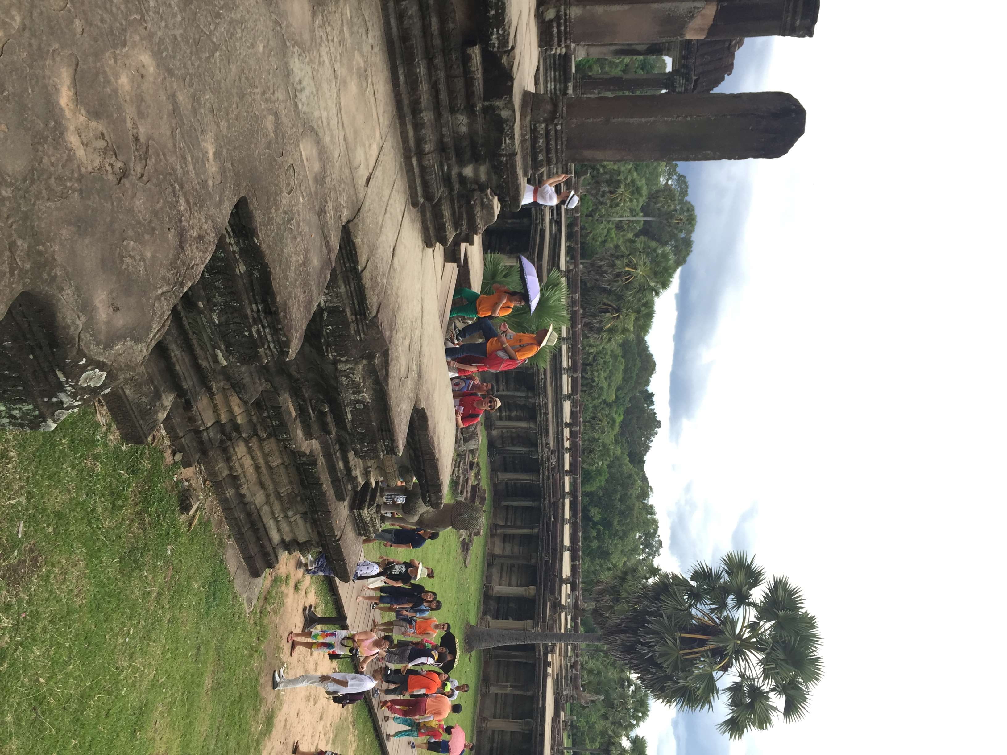 angkor thom, people, high angle view, leisure activity, lifestyles, day, real people, 2K, climbing, men, sport, architecture, outdoors, group of people, HD Wallpaper