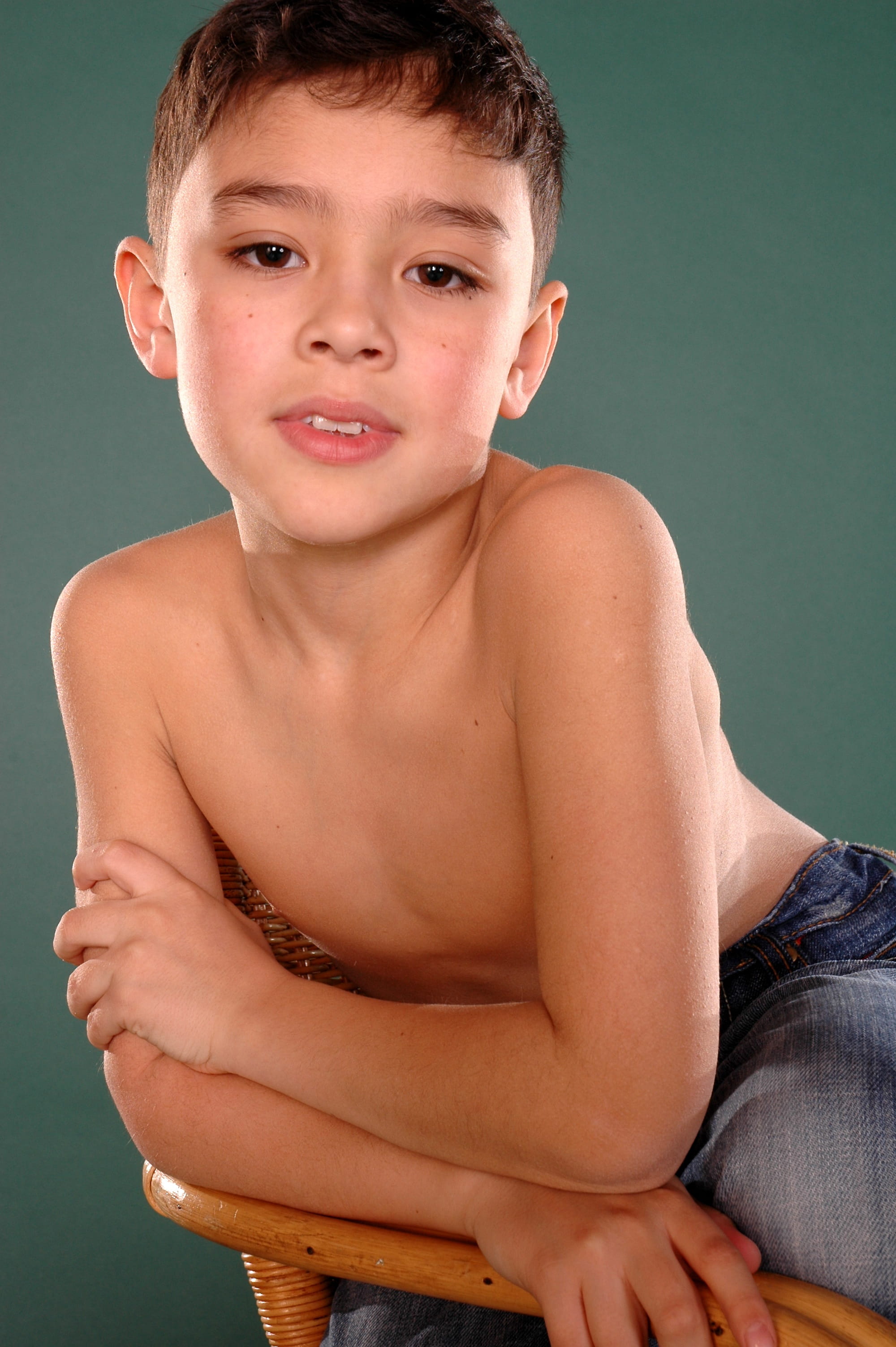 leisure activity, shirtless, one person, childhood, mouth open, sitting, men, 2K, front view, child, cute, three quarter length, guy, studio shot, portrait, Phone HD Wallpaper
