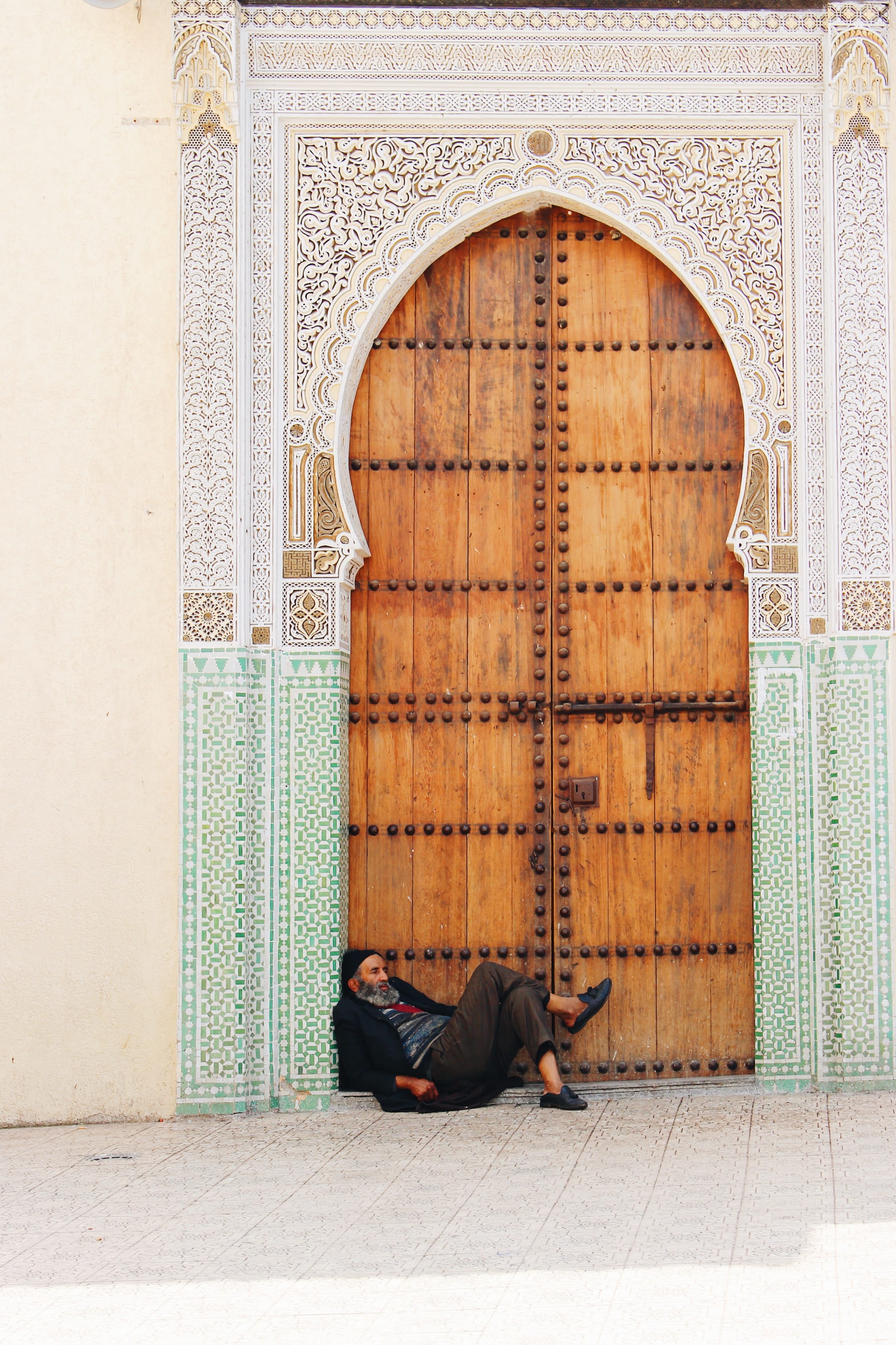 relax, building exterior, pattern, doorway, ornate, place of worship, bright, sitting, lay, closed, 2K, religion, one person, wall - building feature, Phone HD Wallpaper
