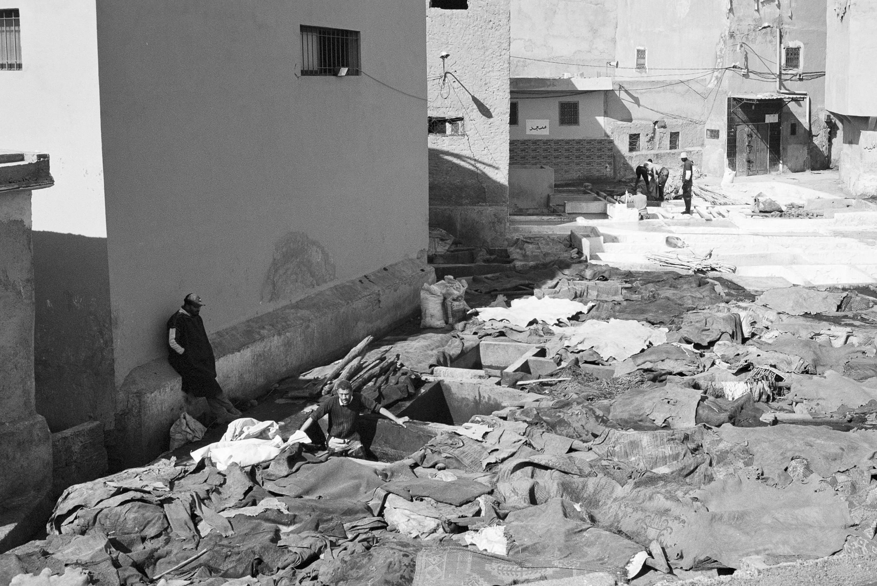residential district, no people, outdoors, day, film, rock - object, construction industry, electro 35, leather, construction site, monochrome, marrakesh, HD Wallpaper