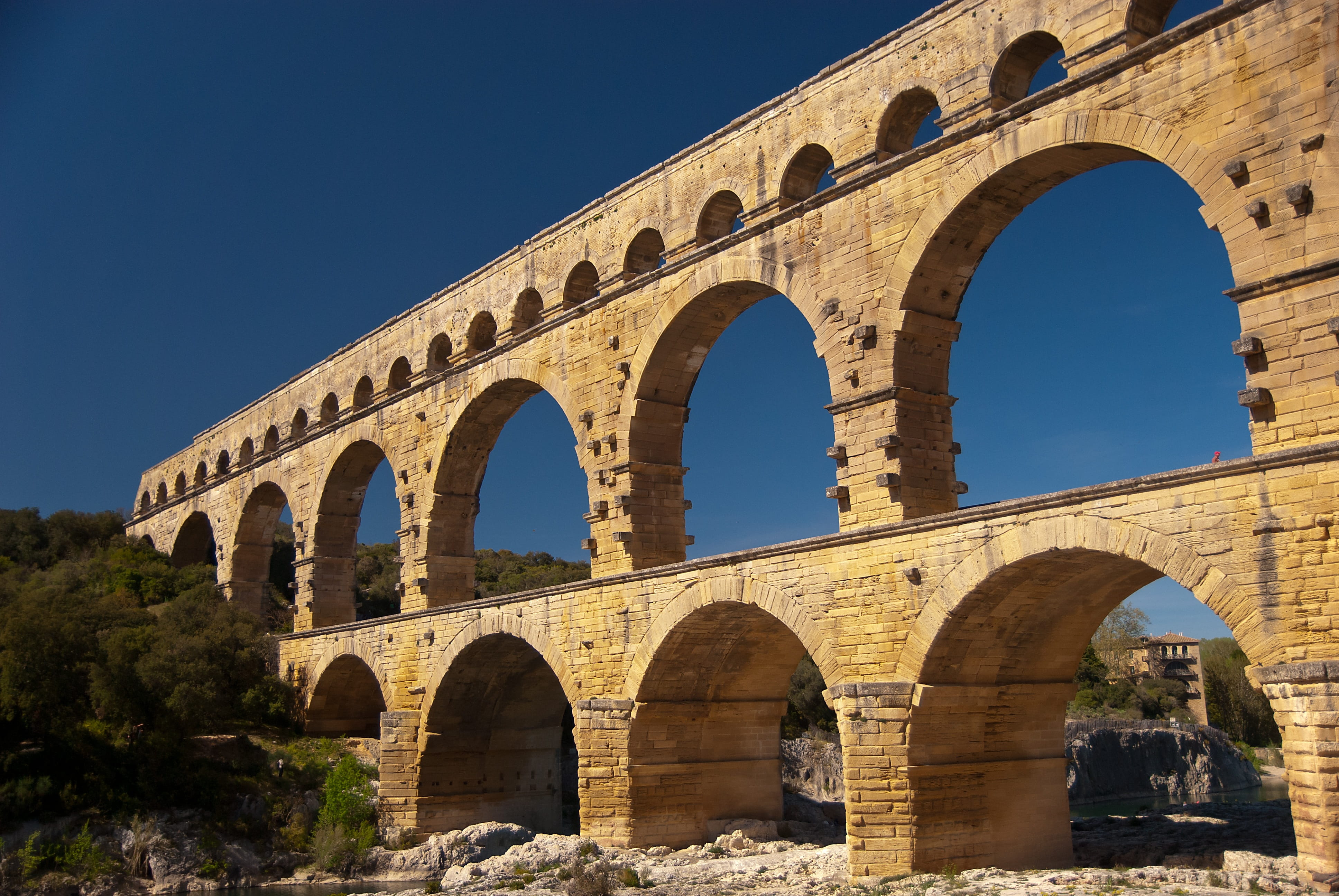 tourism, Pont Du Gard, travel, building, arch, arched, ancient civilization, nature, Aqueduct, old ruin, France, travel destinations, the past, built structure, HD Wallpaper