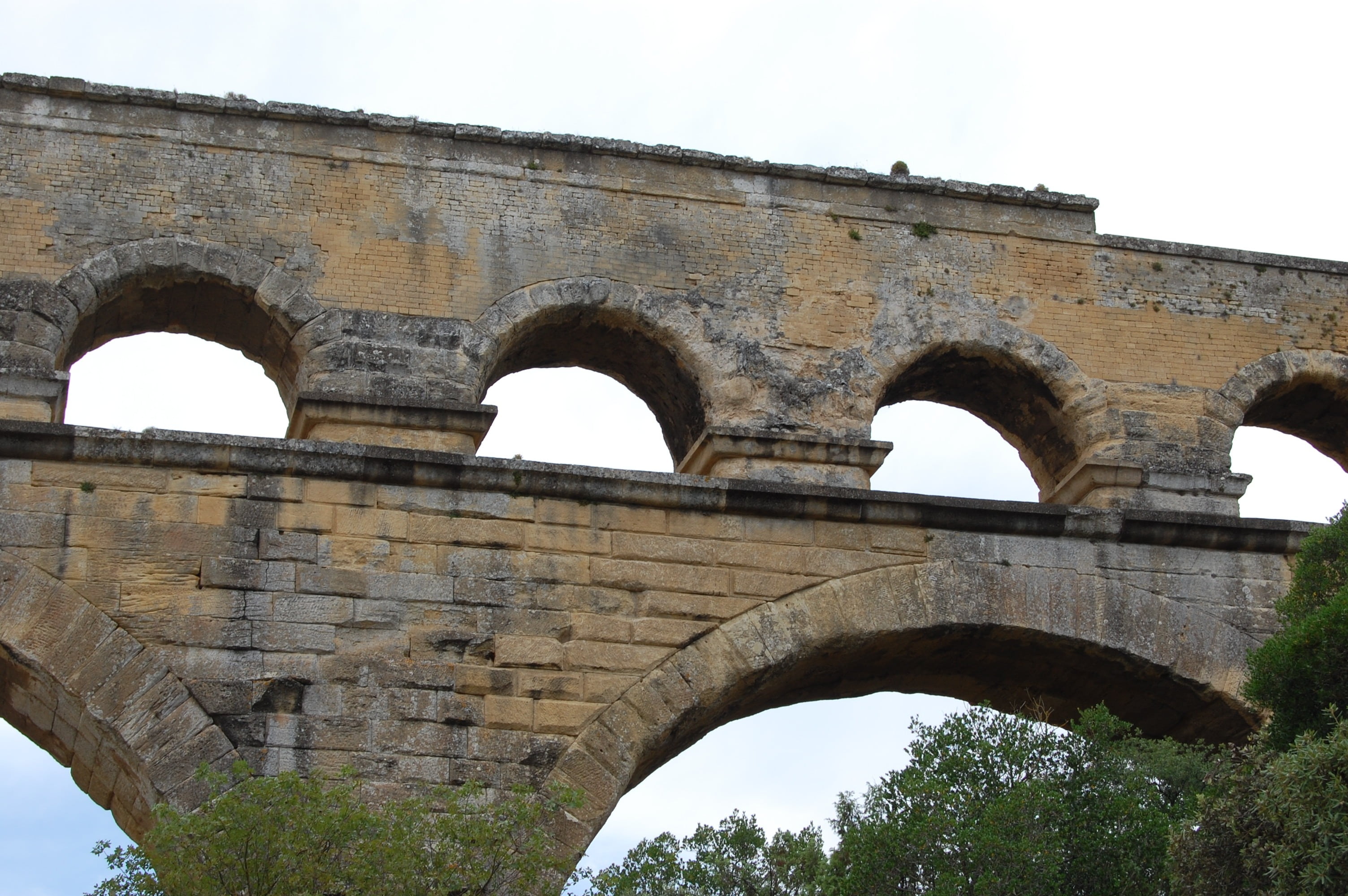 tourism, ancient civilization, clear sky, heritage, water pipe, antique, arch bridge, architecture, archaeology, arch, romans, plant, outdoors, ruined, HD Wallpaper