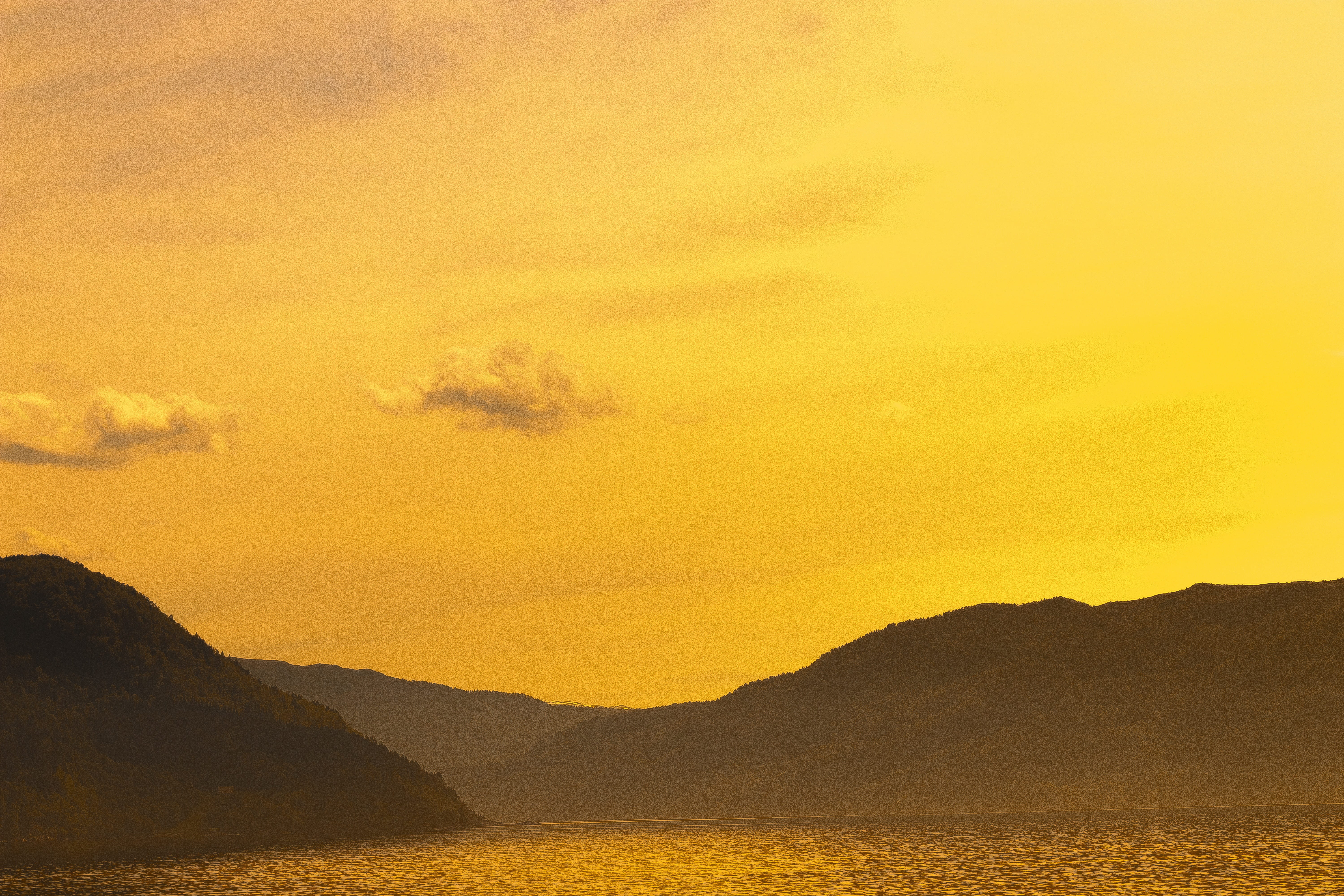 lake, tranquil Scene, roadtrip, tree, Mountains, fjords, sunlight, the sun, panorama, idyllic, view, beautiful, silhouette, dawn, sea, yellow, sunrise - Dawn, HD Wallpaper