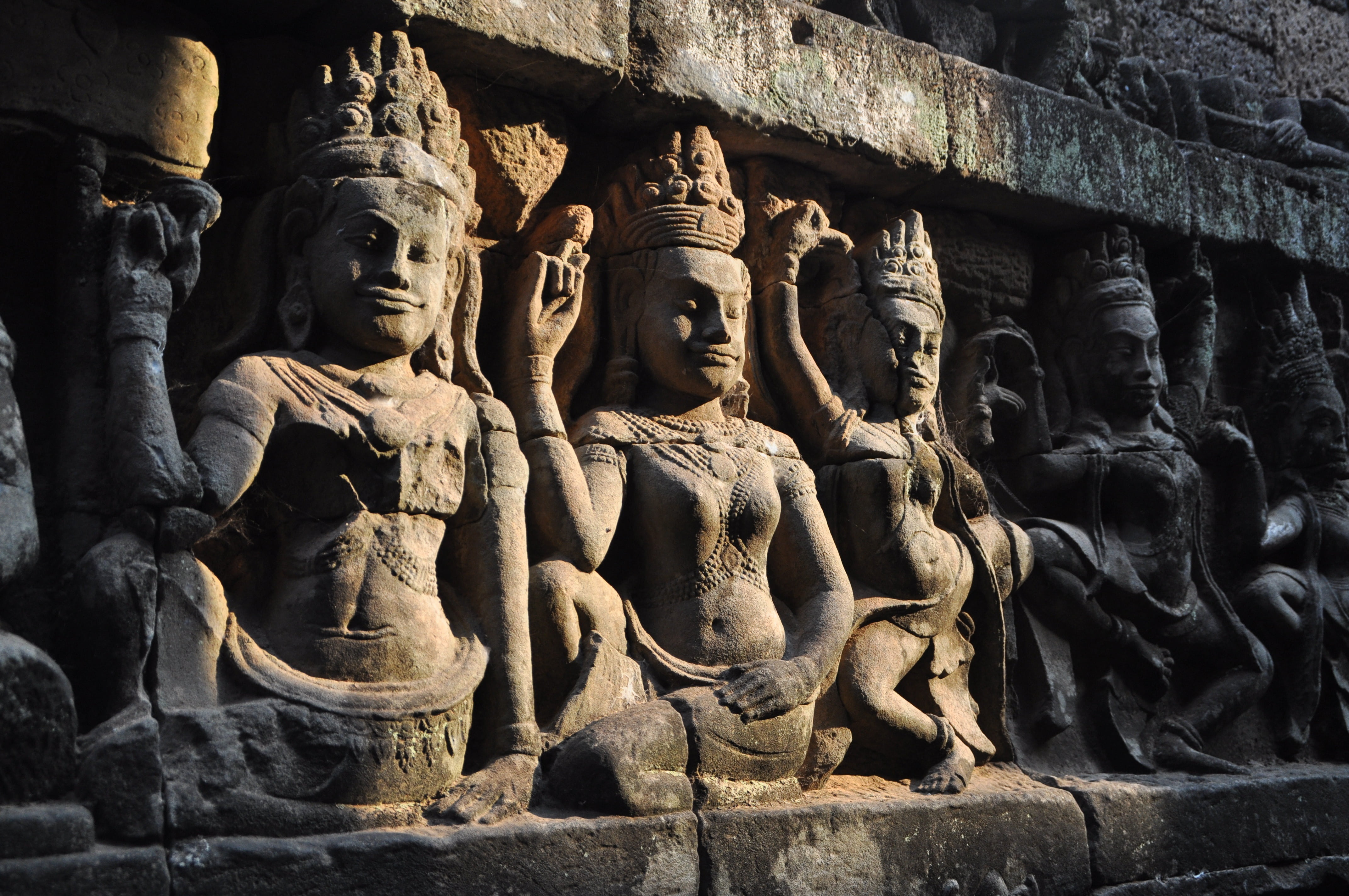 built structure, idol, angkor, architecture, belief, spirituality, no people, sculpture, decor, temple, temple - Building, history, male likeness, buddhism, HD Wallpaper
