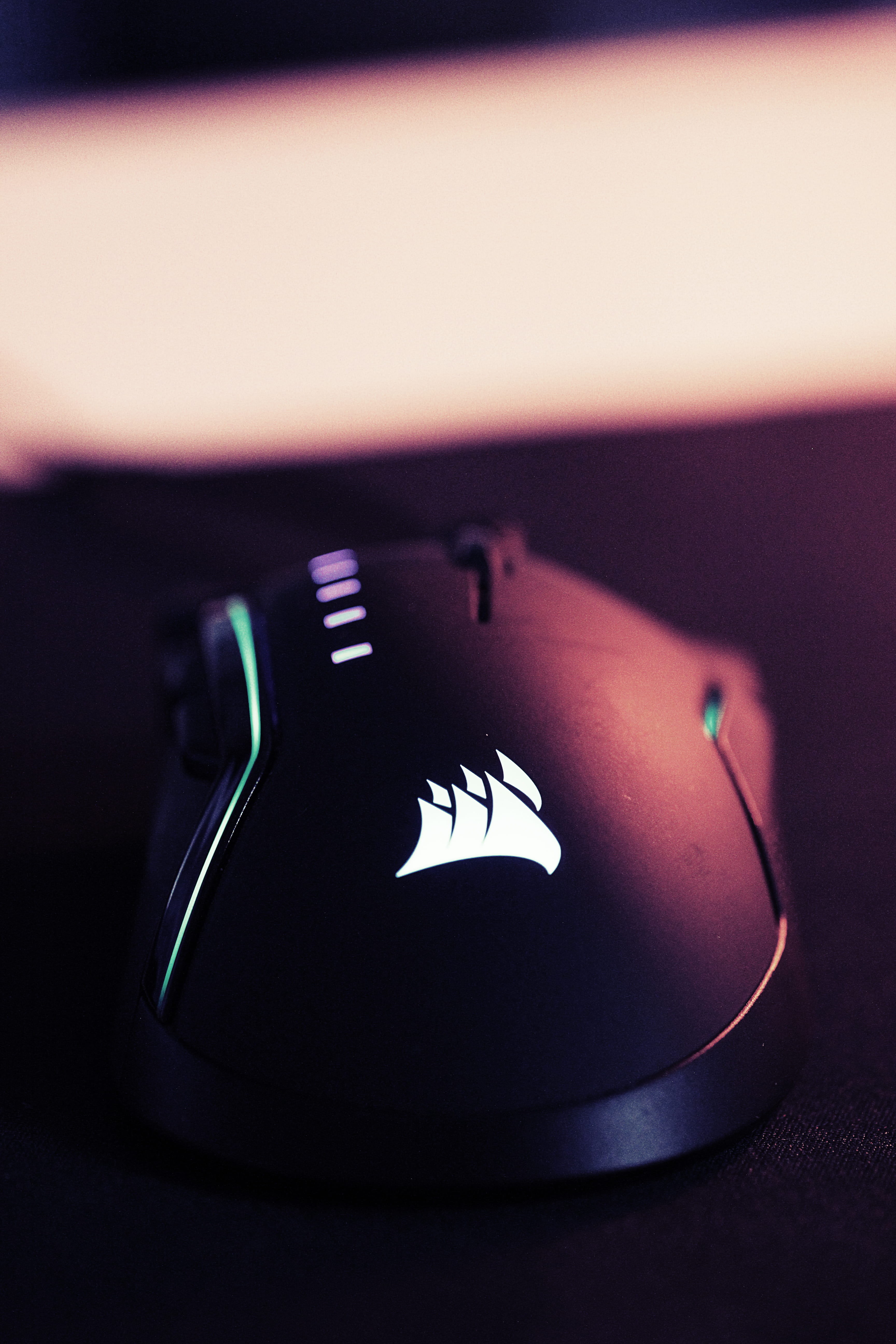 computer equipment, listening, hue, no people, technology, music, still life, gaming, gradient, headphones, indoors, connection, table, selective focus, Phone HD Wallpaper