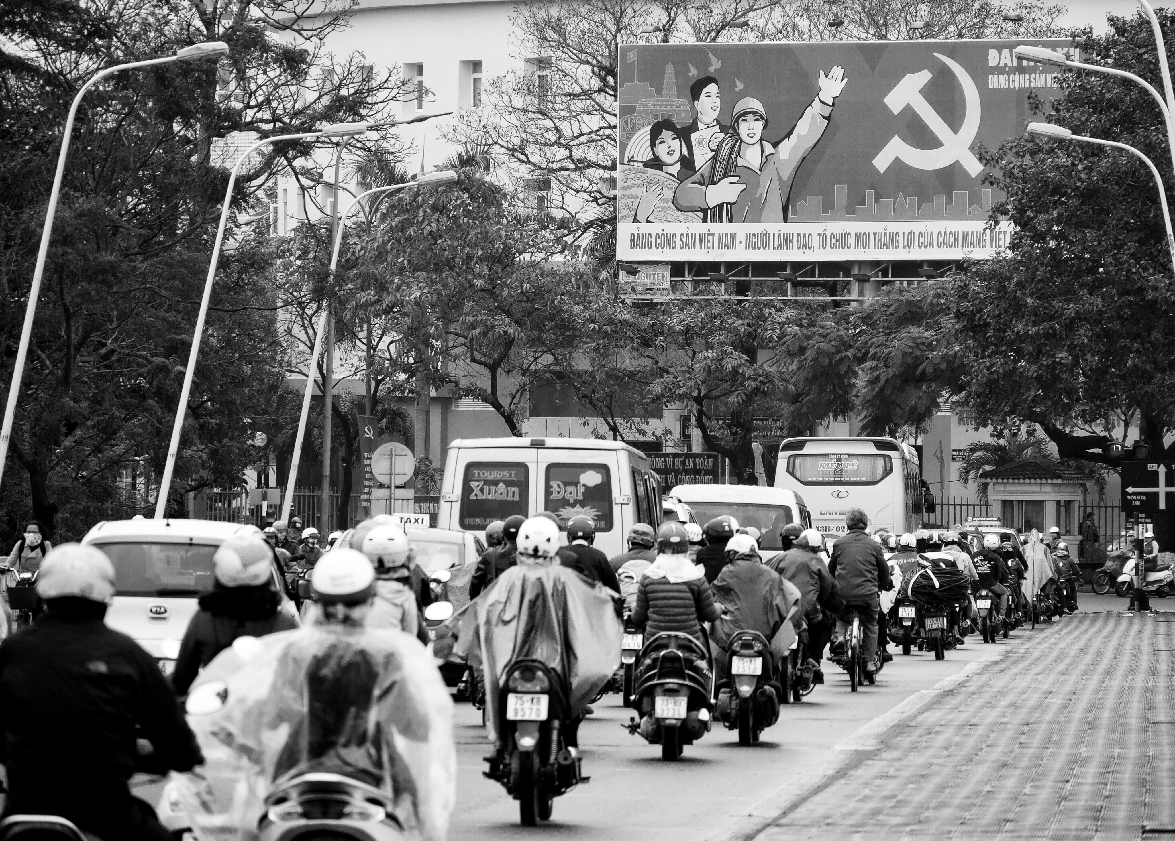 men, ad, car, photo, person, road, group of people, vietnamese, communism, sidewalk, street, billboard, plant, crowd, sign, vehicle, traffic, motor vehicle, HD Wallpaper