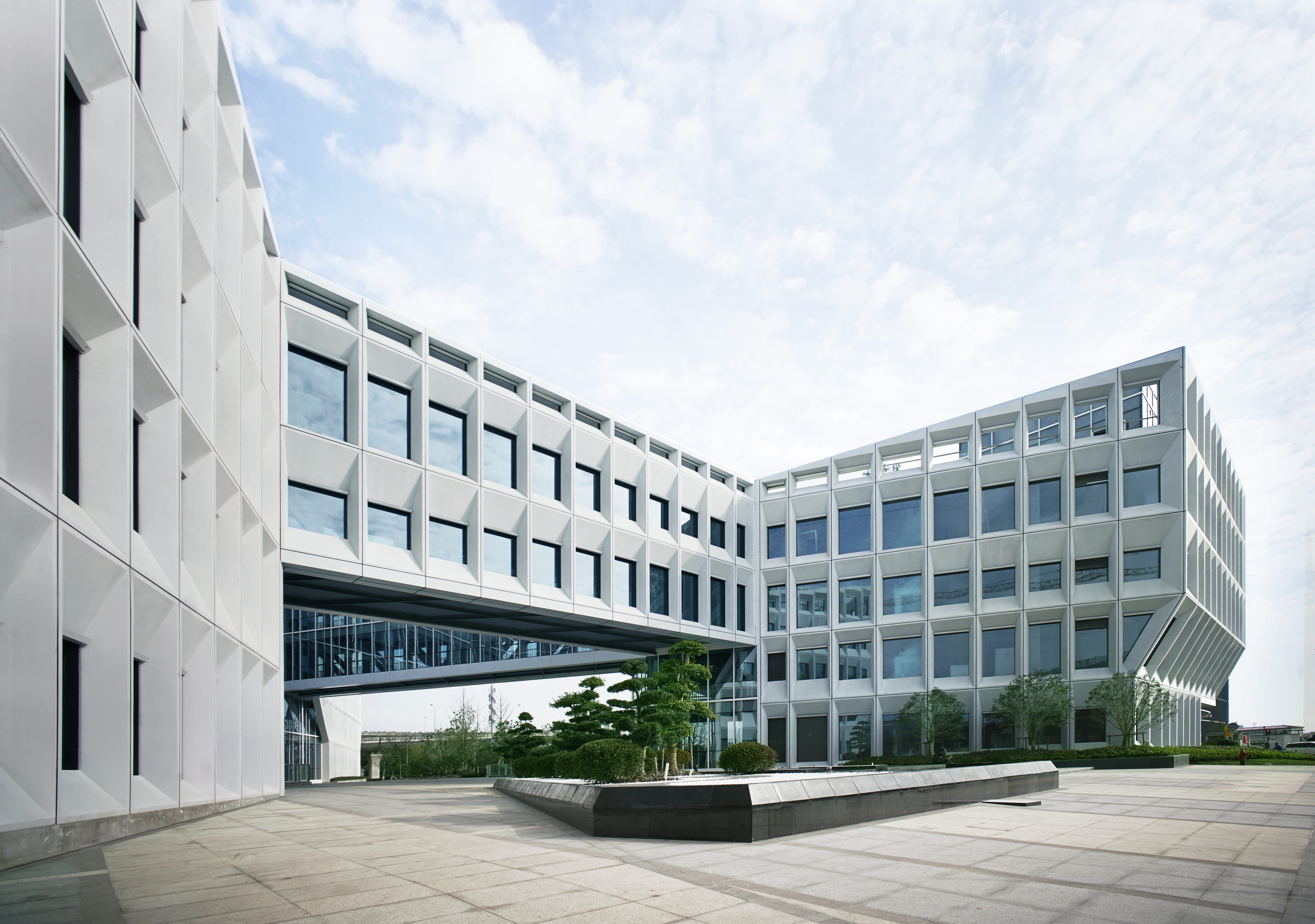 footpath, building, no people, shanghai baoye center, city, day, education, office building exterior, modern, plant, outdoors, nature, window, lycs architecture, HD Wallpaper