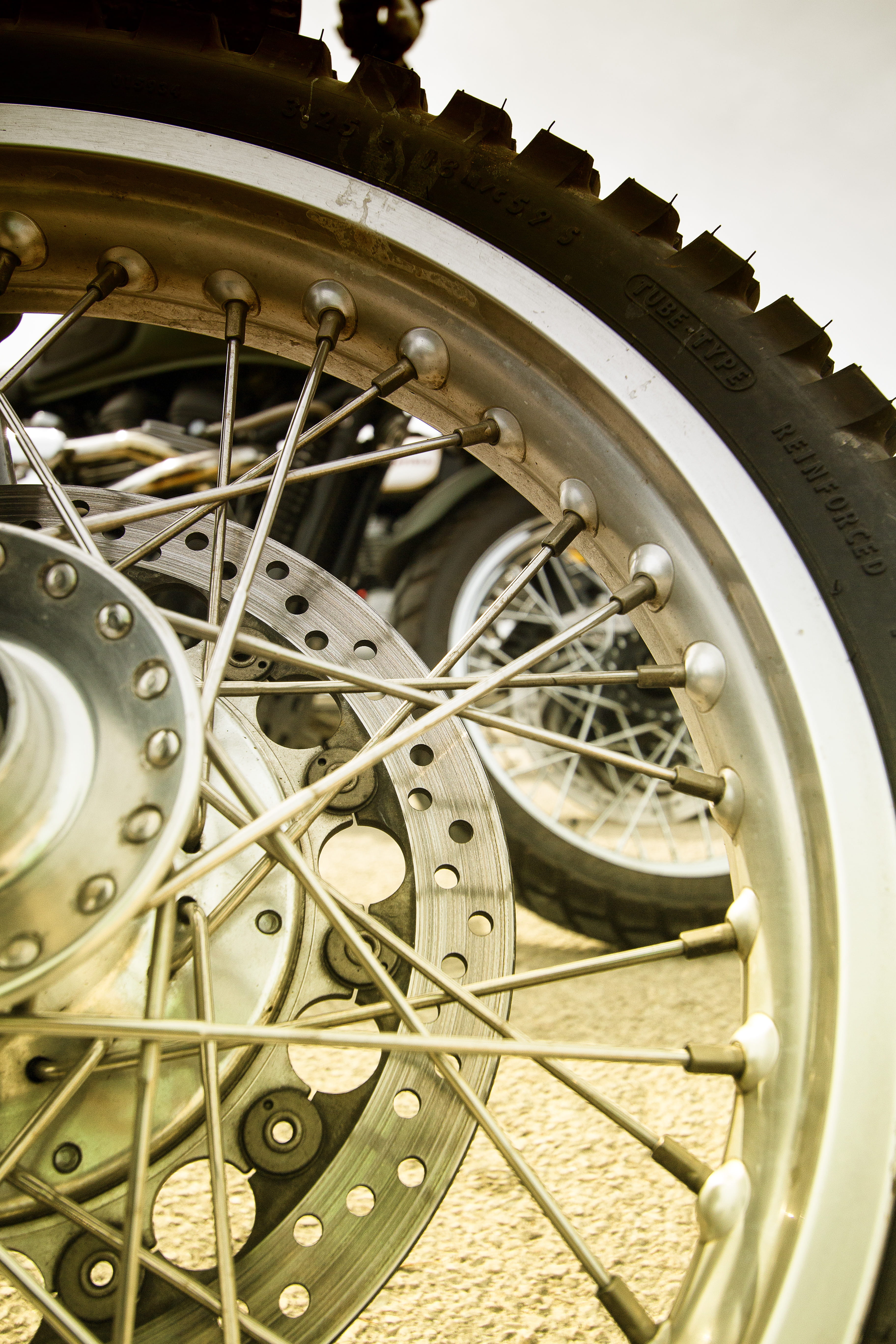 geometric shape, motorbike, transportation, nature, circle, complexity, industrial equipment, spoke, 5K, anatoliki attiki, outdoors, cafe racer, greece, Phone HD Wallpaper