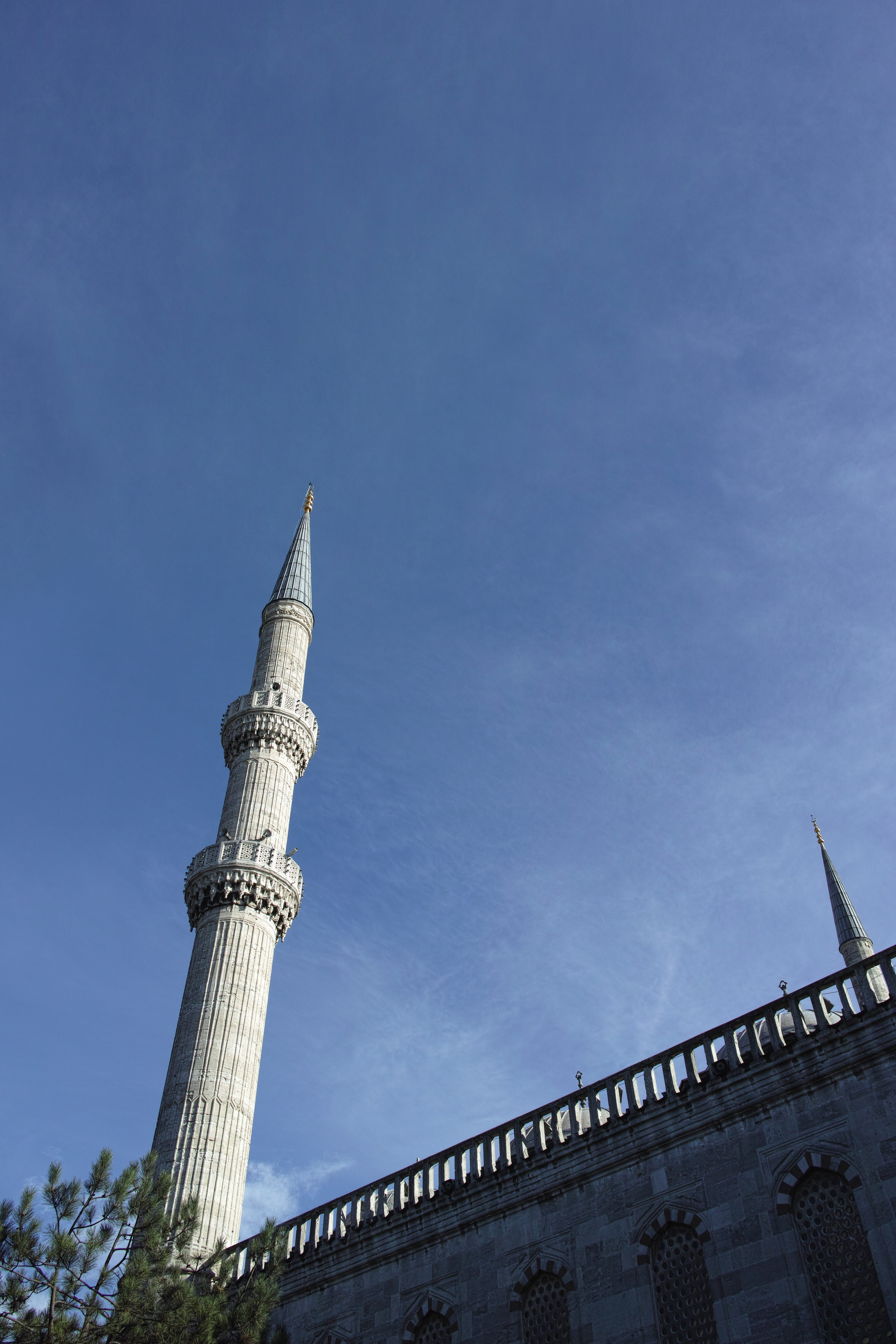 god, historical works, history, asian, islam, mosques, tower, high, no people, tall - high, prayer, dome, on, landscape, city ​​center, low angle view, Phone HD Wallpaper