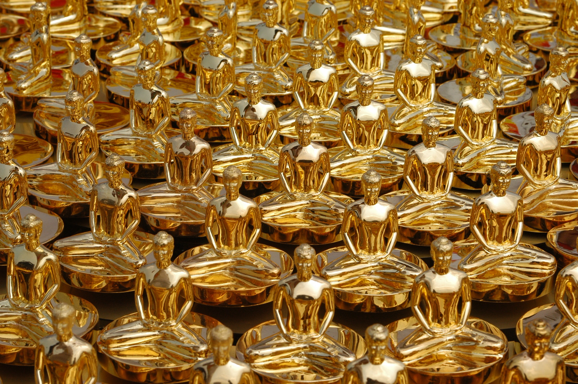 no people, sphere, buddha, dhammakaya pagoda, arrangement, wealth, luxury, gold, abundance, close-up, still life, full frame, glass, more than, indoors, HD Wallpaper