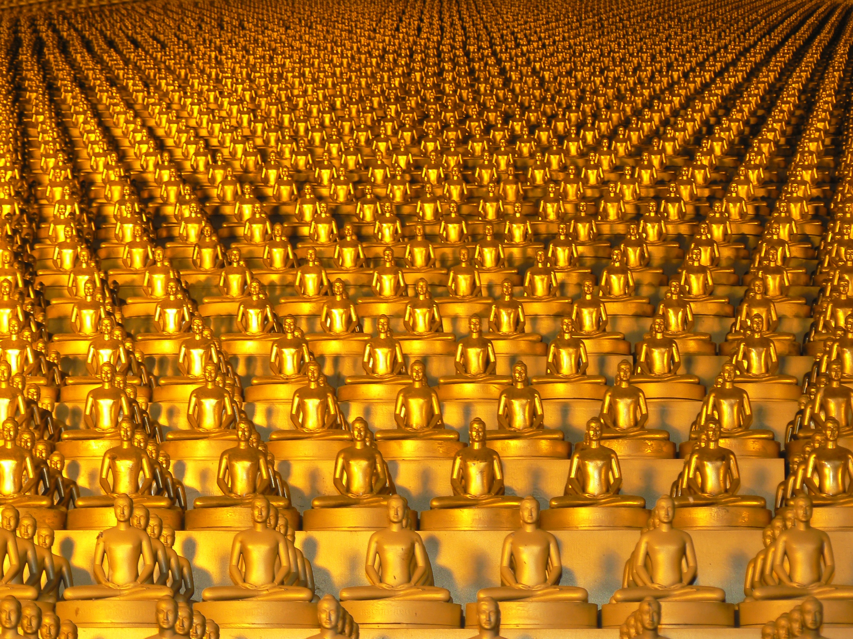monument, budhas, backgrounds, dhammakaya pagoda, built structure, thai, temple, statues, full frame, gold colored, 2K, in a row, metal, pattern, large group of objects, HD Wallpaper