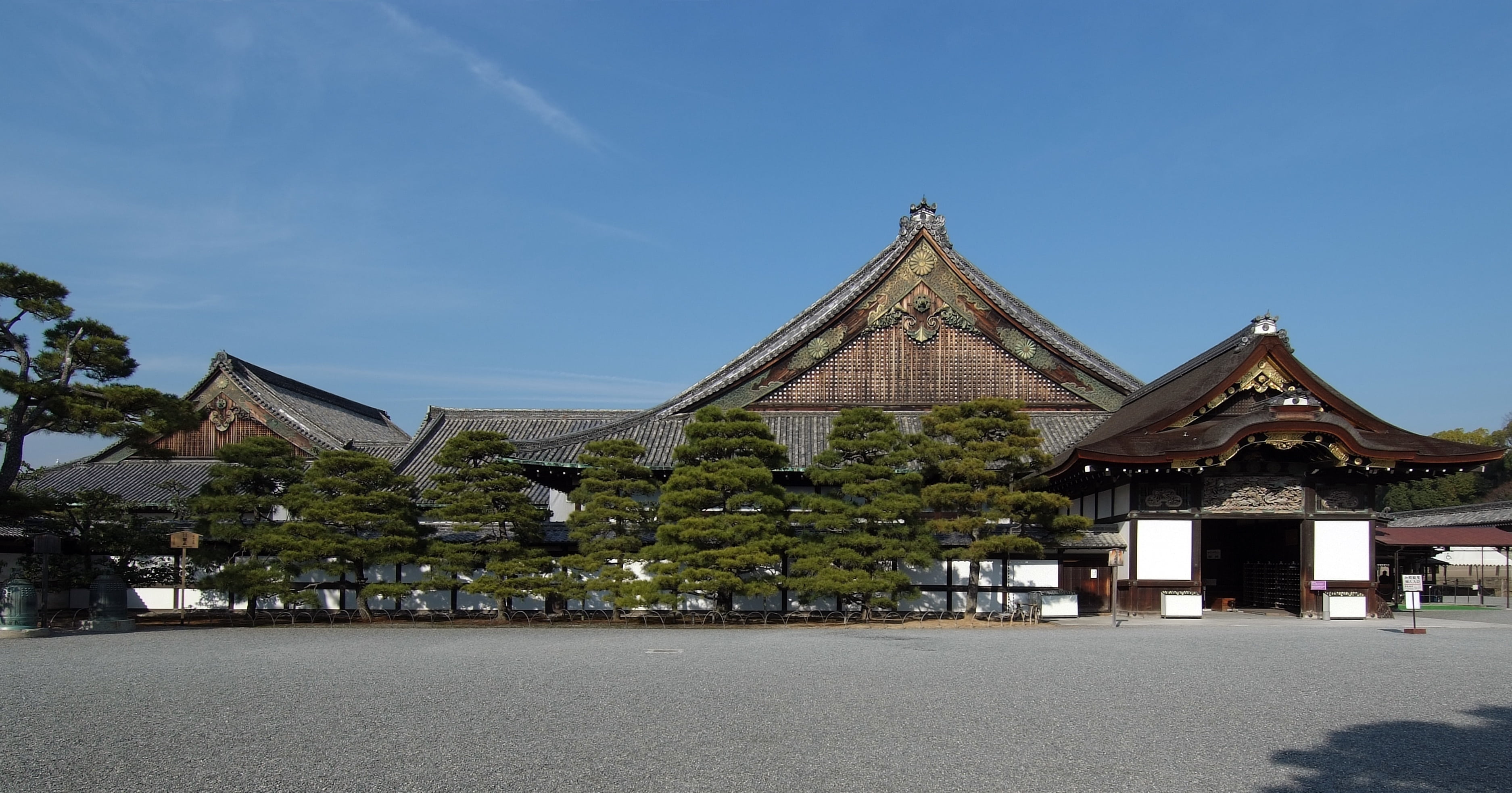 buddhist, place of worship, blue, roof, outdoors, famous Place, building exterior, ancient, castle, plant, asia, travel, nature, day, the past, belief, HD Wallpaper