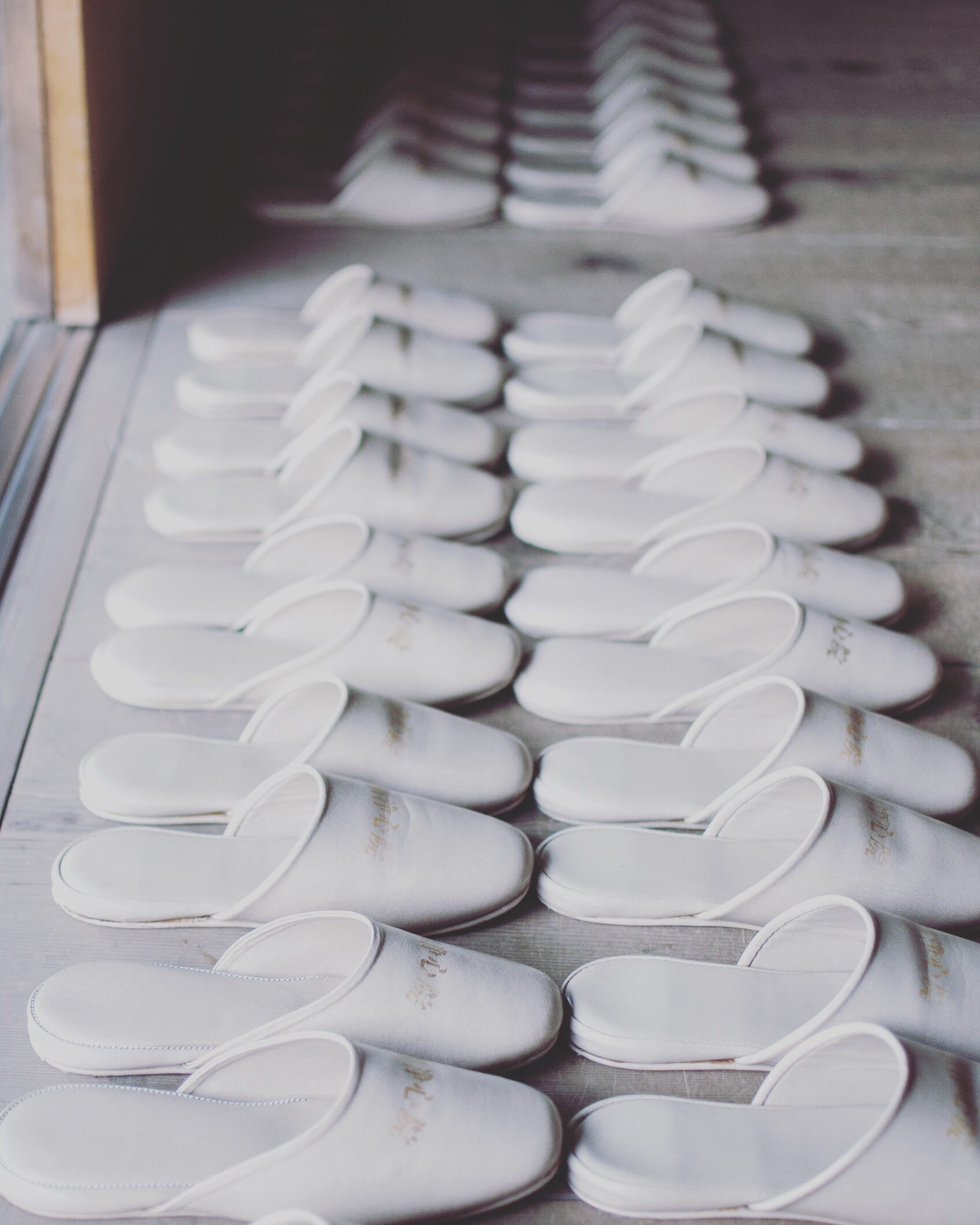 industry, crockery, no people, buddhist temple, repetition, arrangement, white color, focus on foreground, abundance, healthcare and medicine, japan, indoors, Phone HD Wallpaper