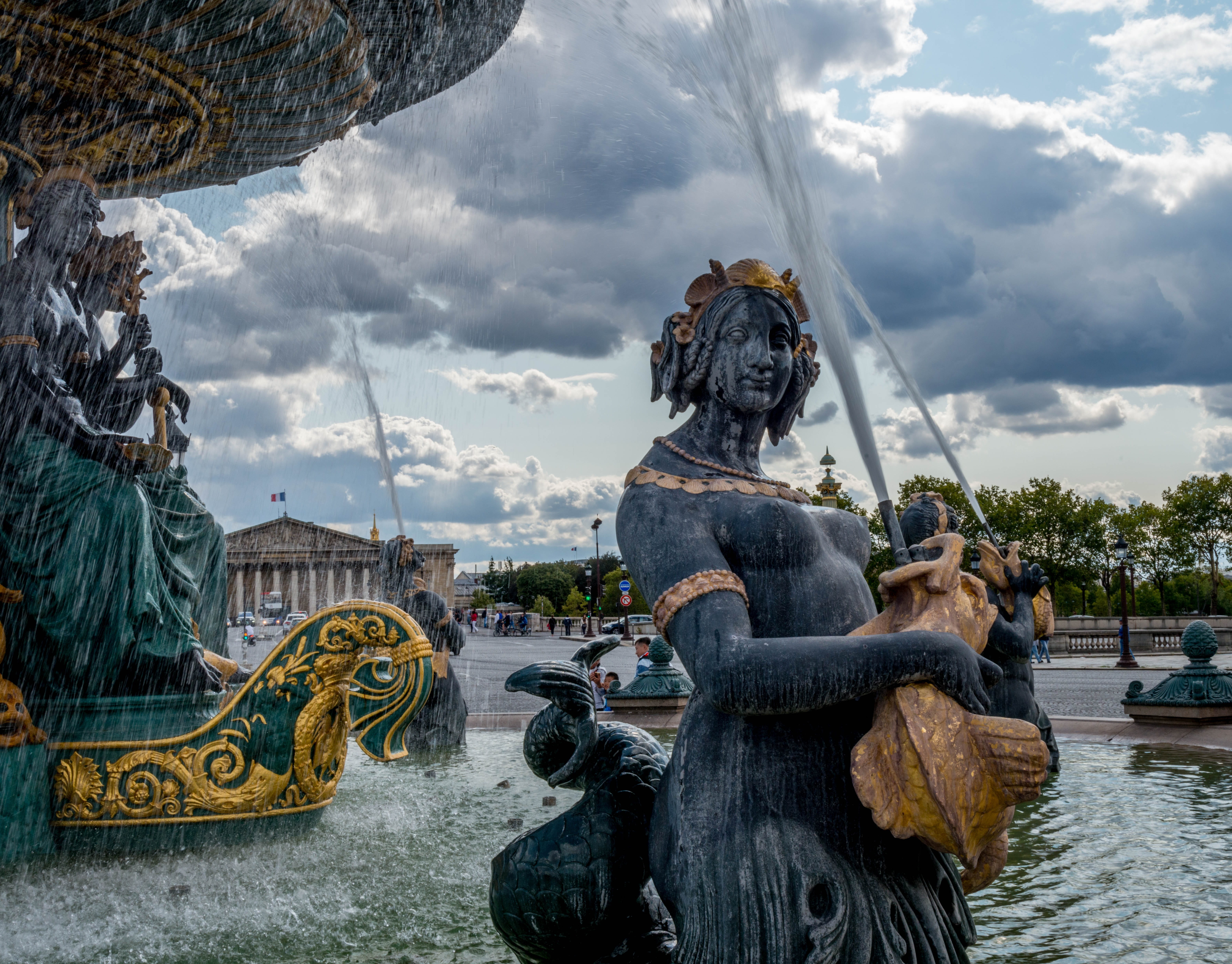 craft, water, male likeness, day, human representation, place, building exterior, nature, statue, creativity, sculpture, concord, cloud - sky, representation, HD Wallpaper
