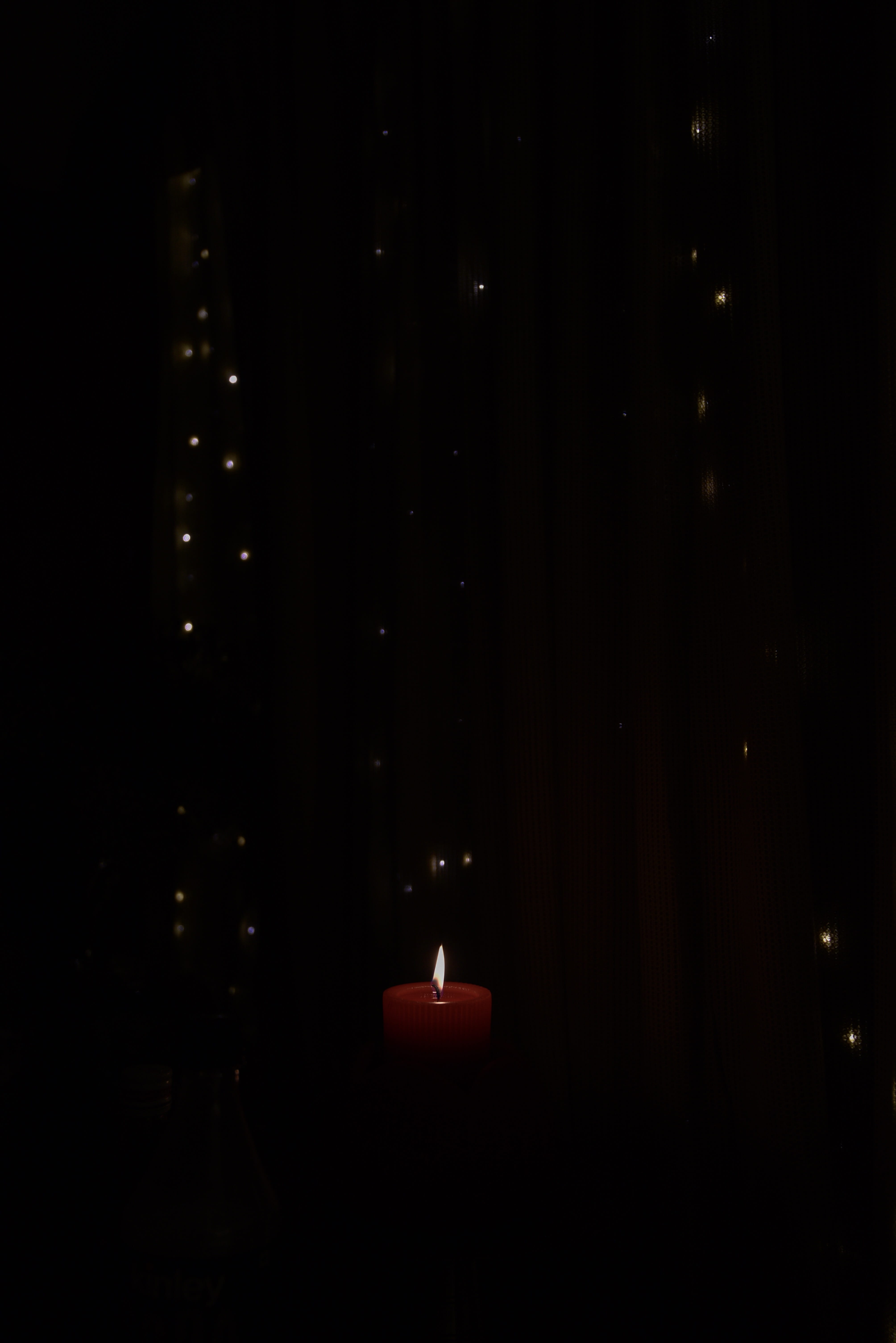flame, india, christmas, decoration, luminosity, 5K, candle, indoors, night, close-up, light - natural phenomenon, dark, black background, burning, nature, Phone HD Wallpaper