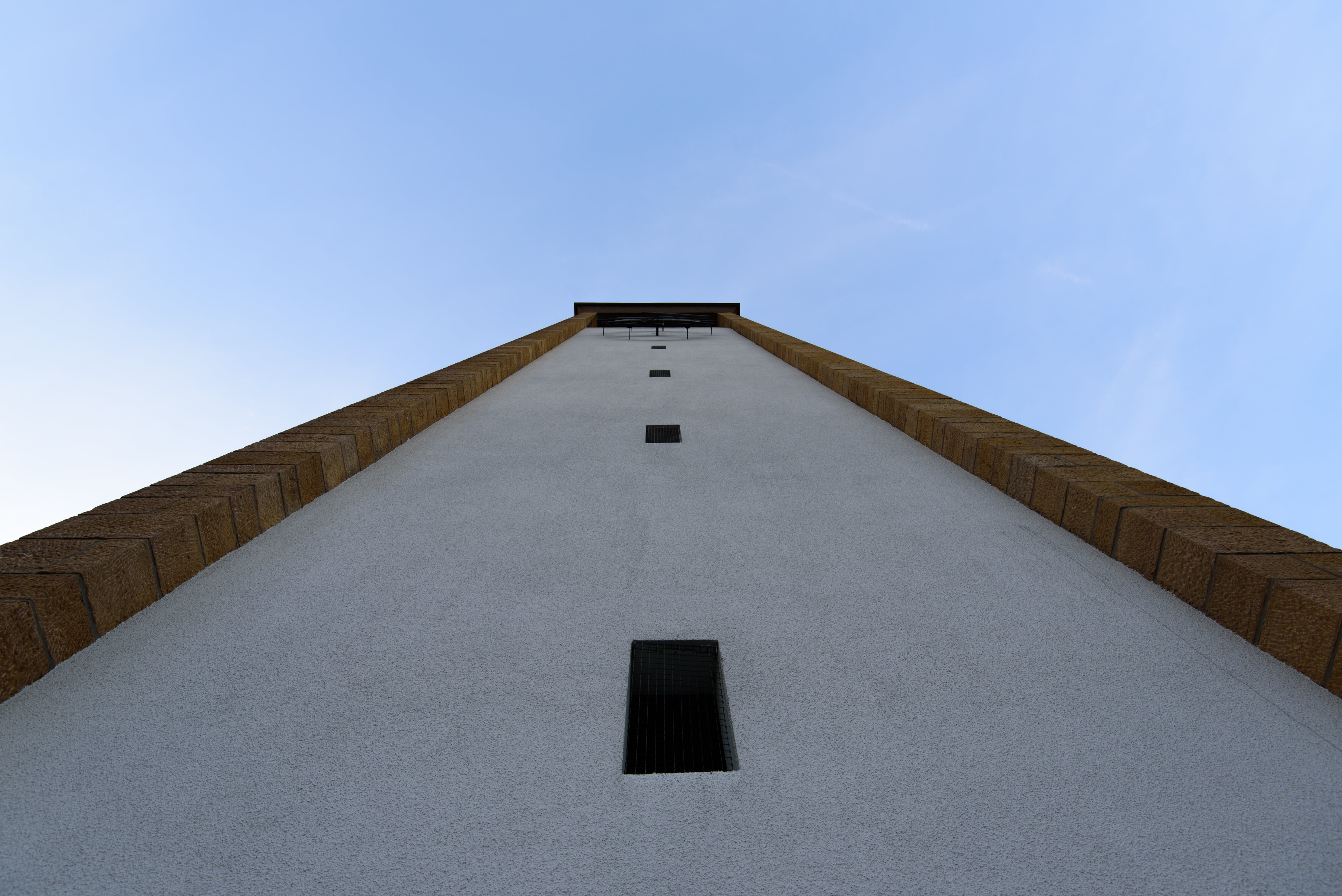 wall, street, blue, no people, building exterior, architecture, travel destinations, outdoors, built structure, sunny, urban, perspective, concrete, nature, HD Wallpaper
