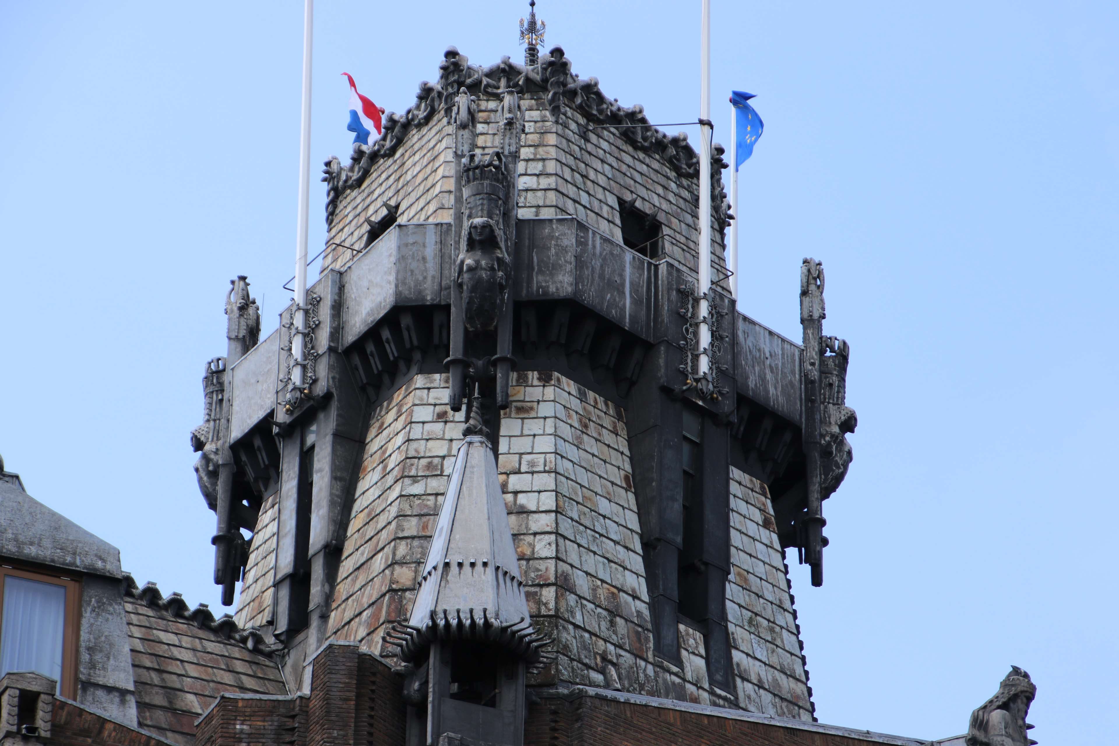 old building, building, sky, flag, building exterior, day, low angle view, decorative, tower, holland, outdoors, travel, amsterdam, bricks, art deco, statue, HD Wallpaper