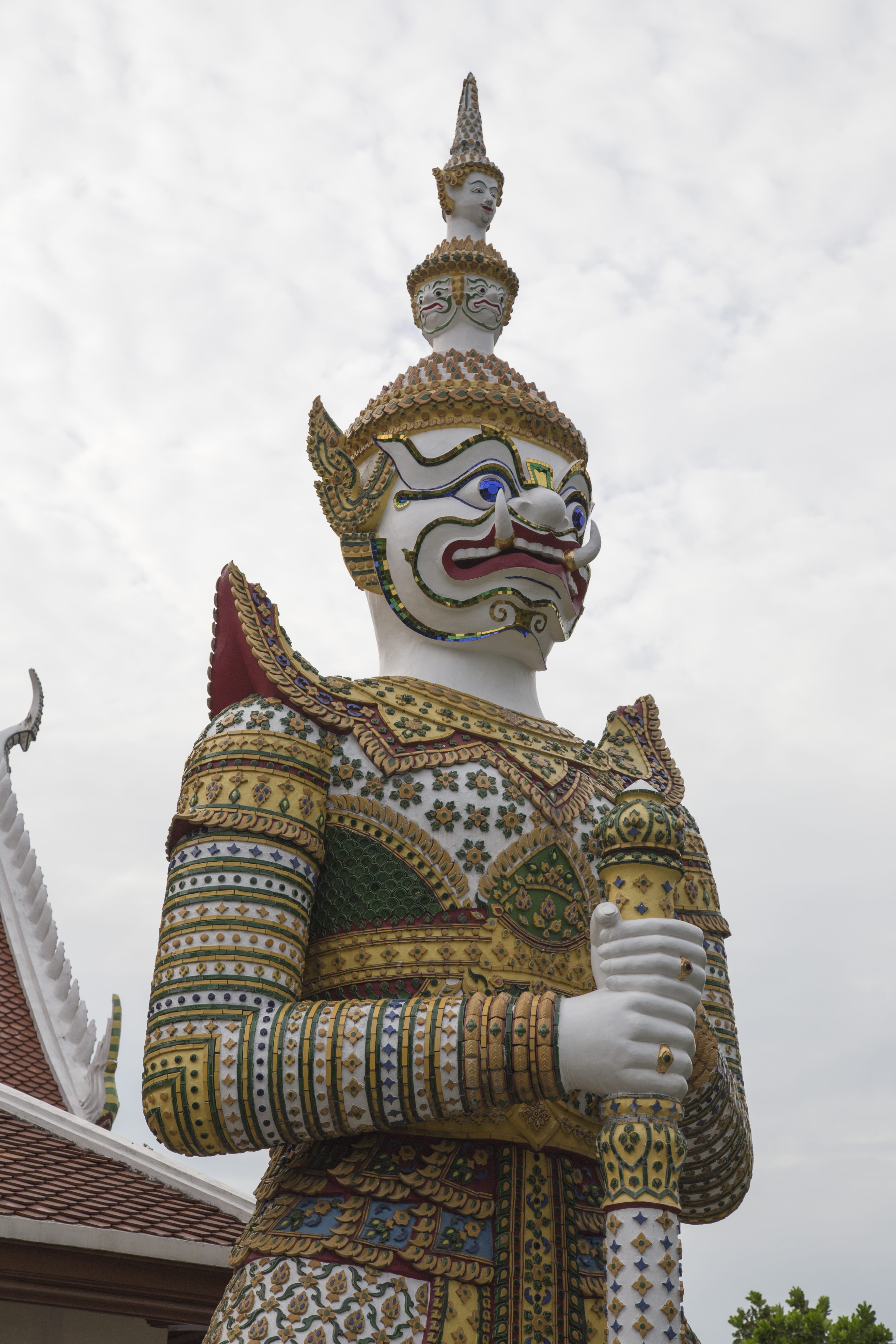 built structure, culture, asia, thailand, low angle view, creativity, male likeness, history, bangkok, travel, building, idol, ancient, demon - fictional character, Phone HD Wallpaper