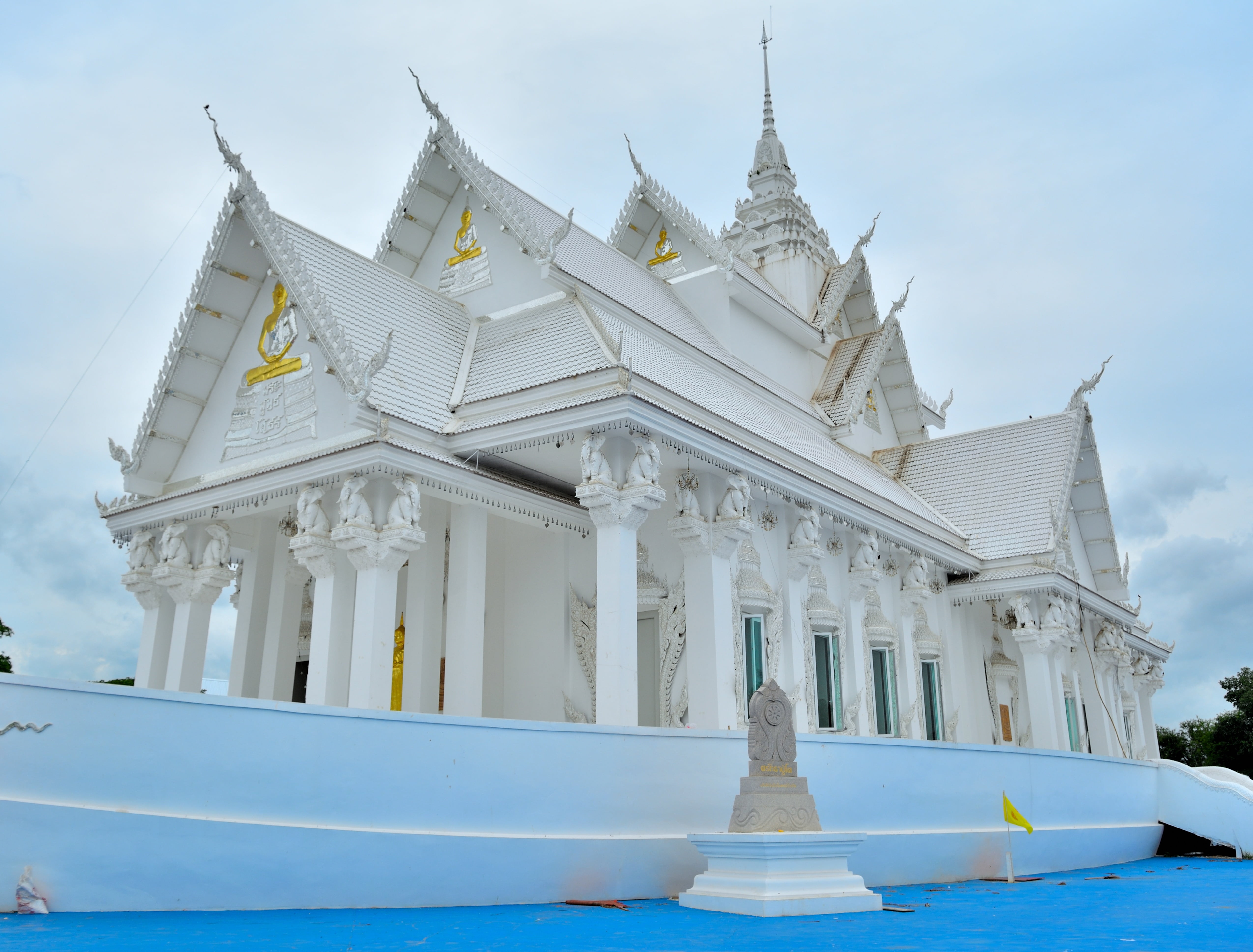 religion, day, belief, low angle view, travel destinations, travel, sky, the white temple, outdoors, building exterior, place of worship, architecture, HD Wallpaper