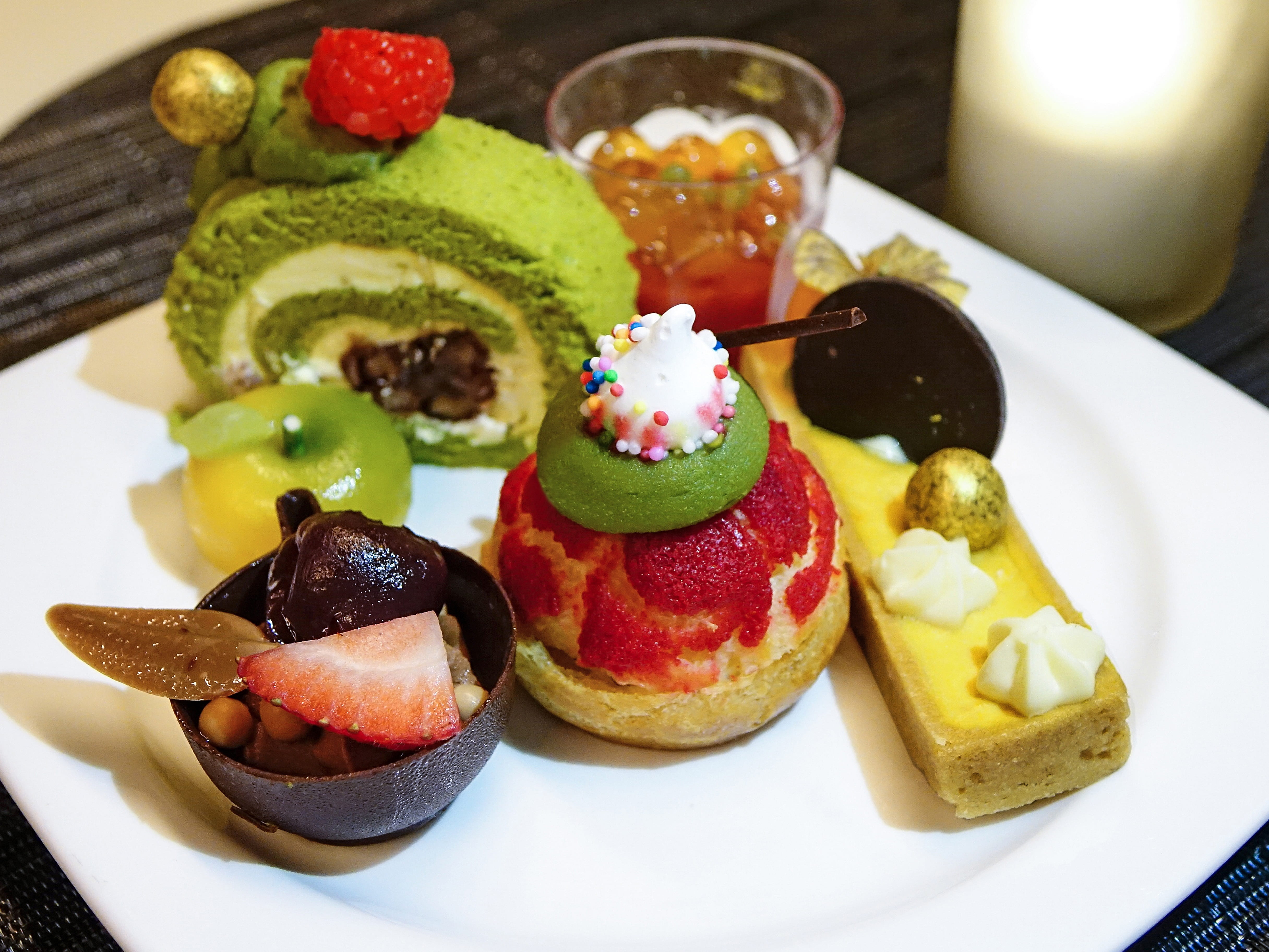 temptation, serving size, unhealthy eating, ready-to-eat, decorated, high angle view, sweet, ceramic, white, frosting, food, cake, garnish, cream, assorted, HD Wallpaper