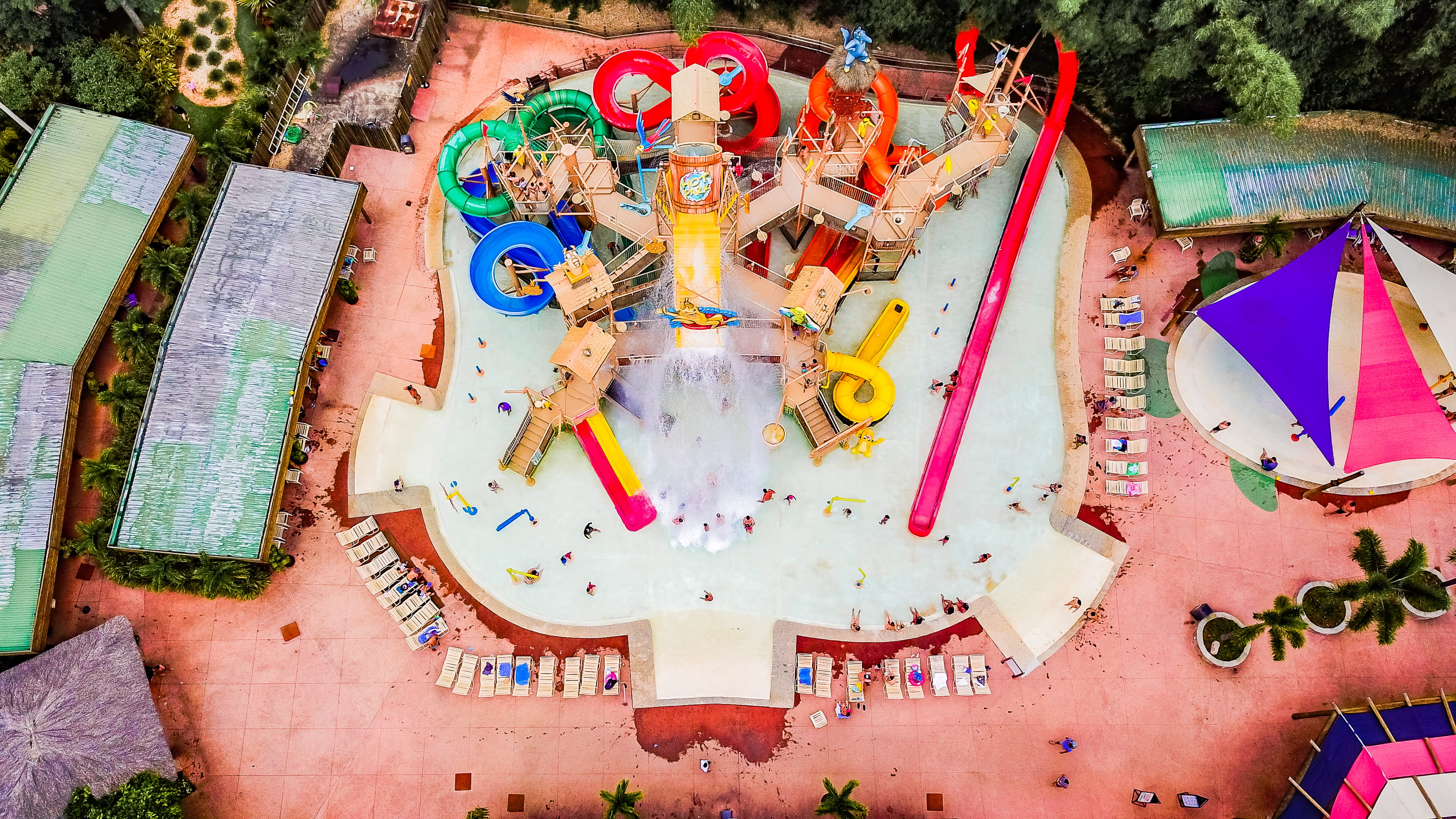 amusement park, playground, text, table, indoor play area, theme park, photo, high angle view, palm tree, 2K, plant, brazil, nature, human representation, HD Wallpaper