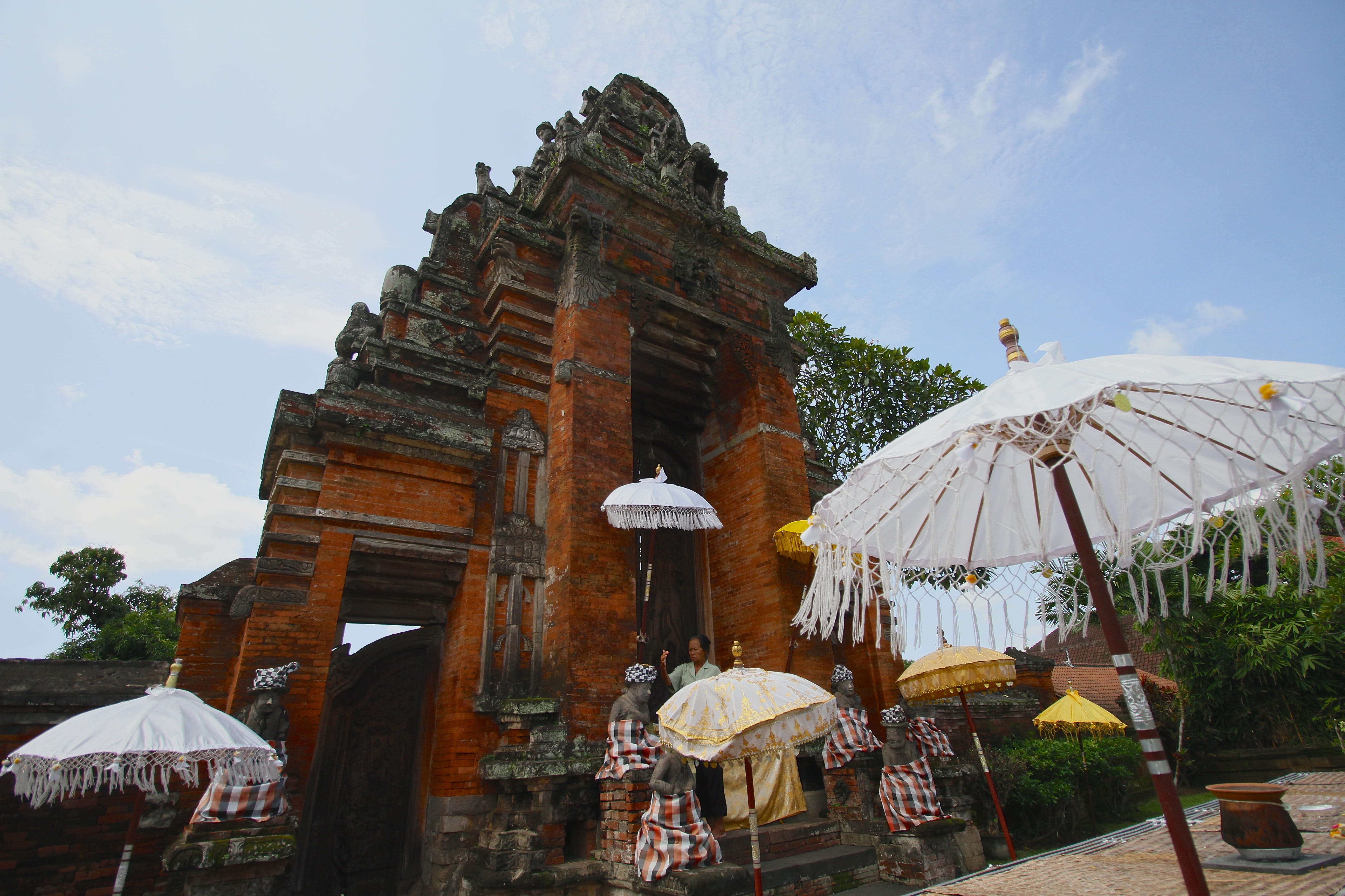 travel destinations, temple, balinese, built structure, Nature, low angle view, tropical, culture, architecture, landmark, building exterior, the past, HD Wallpaper
