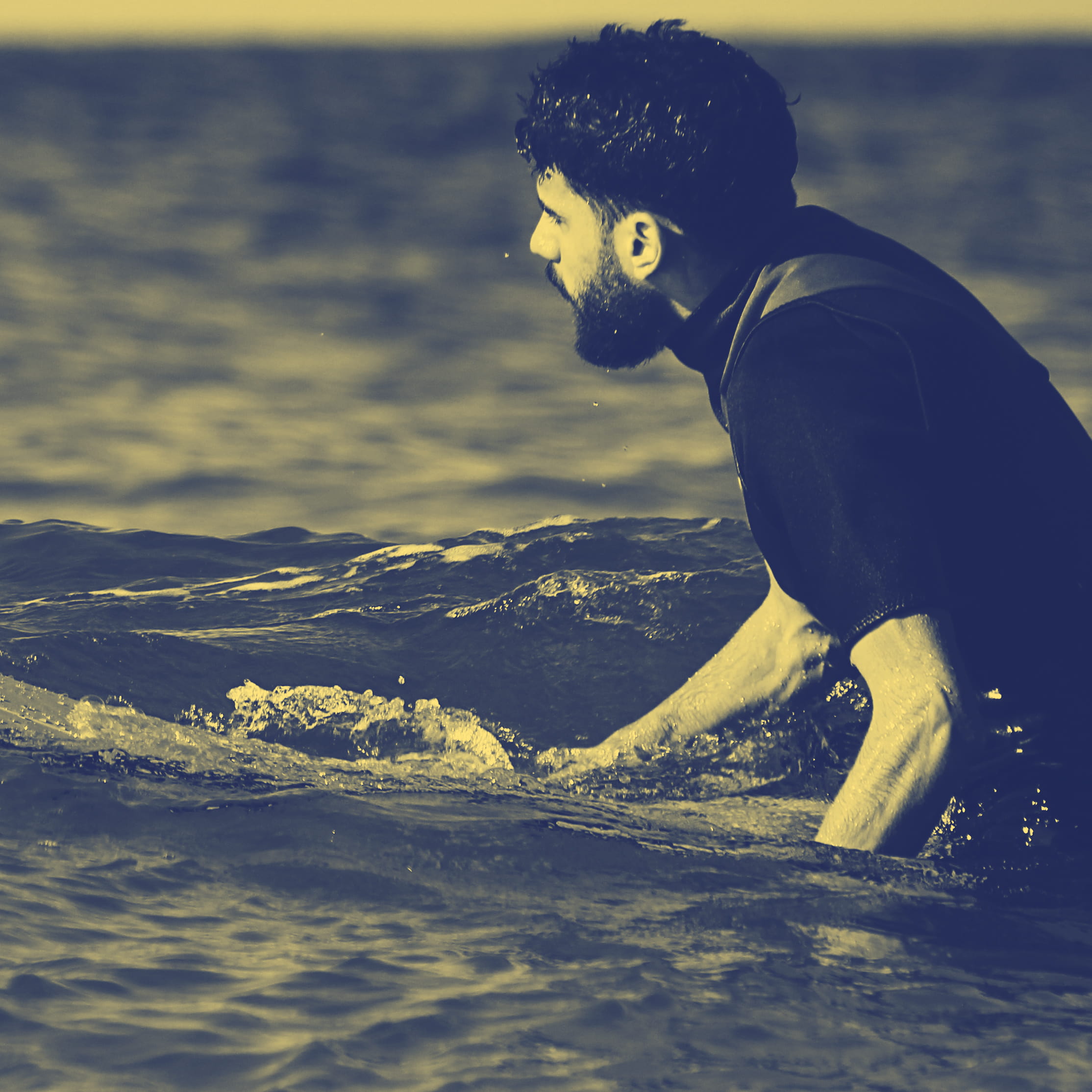beach, lifestyles, leisure activity, outdoors, men, side view, water, 1080P, beauty in nature, waterfront, young adult, surfing, guys, sport, sea, asilah, Phone HD Wallpaper