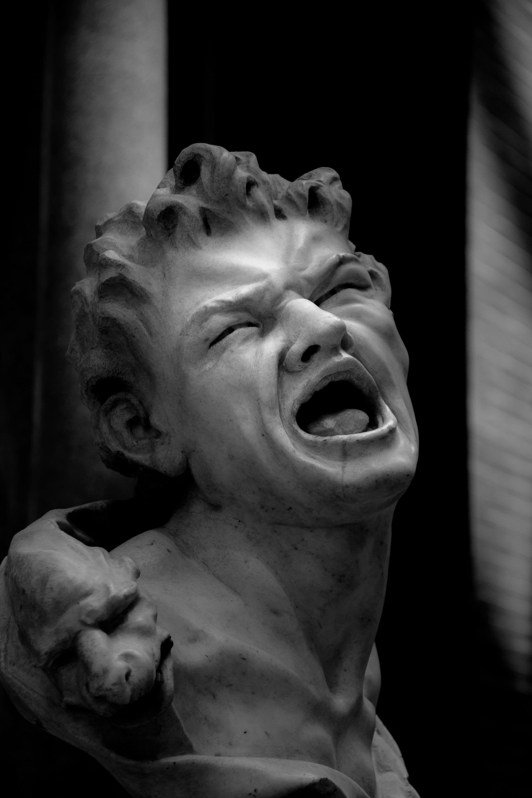 focus on foreground, indoors, craft, sculpture, history, human representation, creativity, museum, emotion, statue, laughing, representation, female likeness, Phone HD Wallpaper