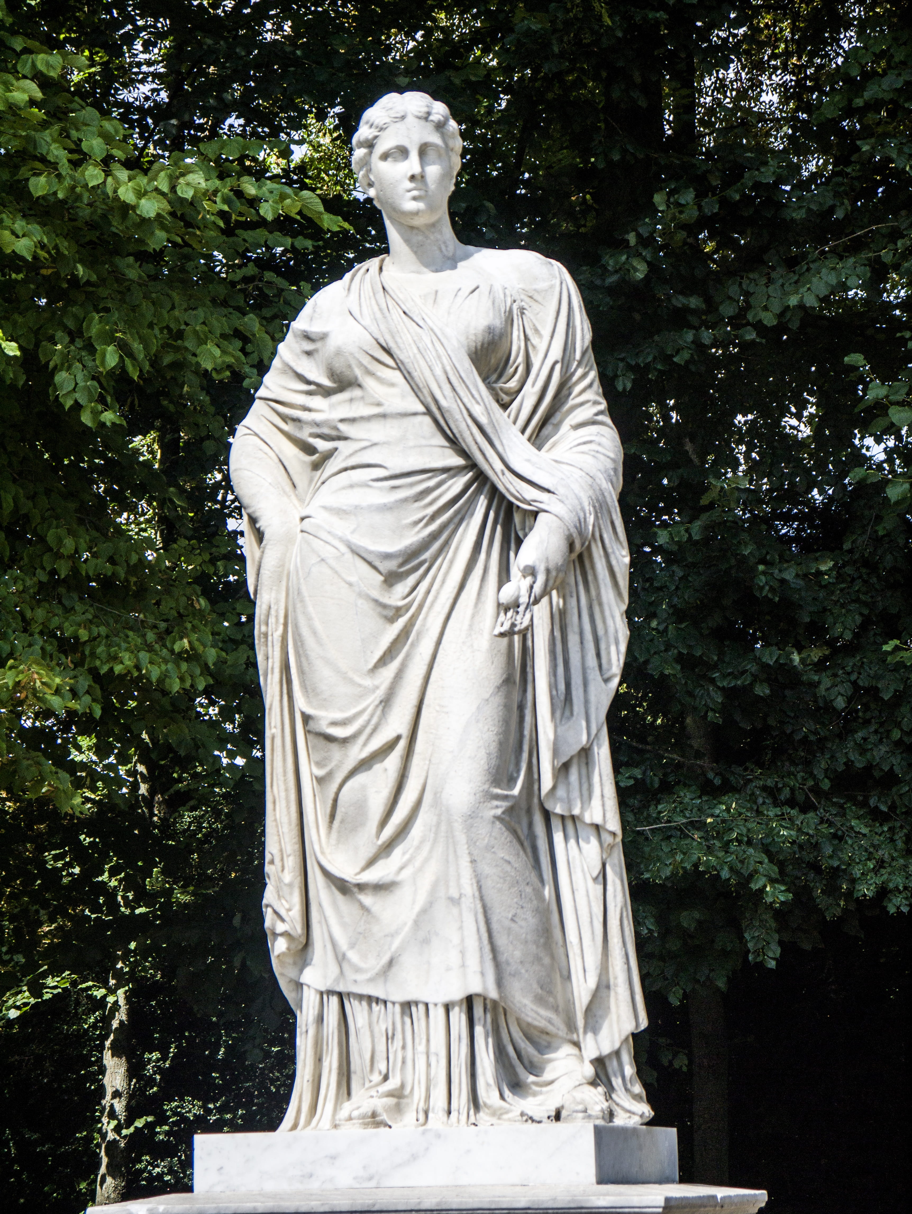 no people, art and craft, male likeness, garden, france, human representation, marble, craft, outdoors, sculpture, representation, versailles, tree, female likeness, Phone HD Wallpaper