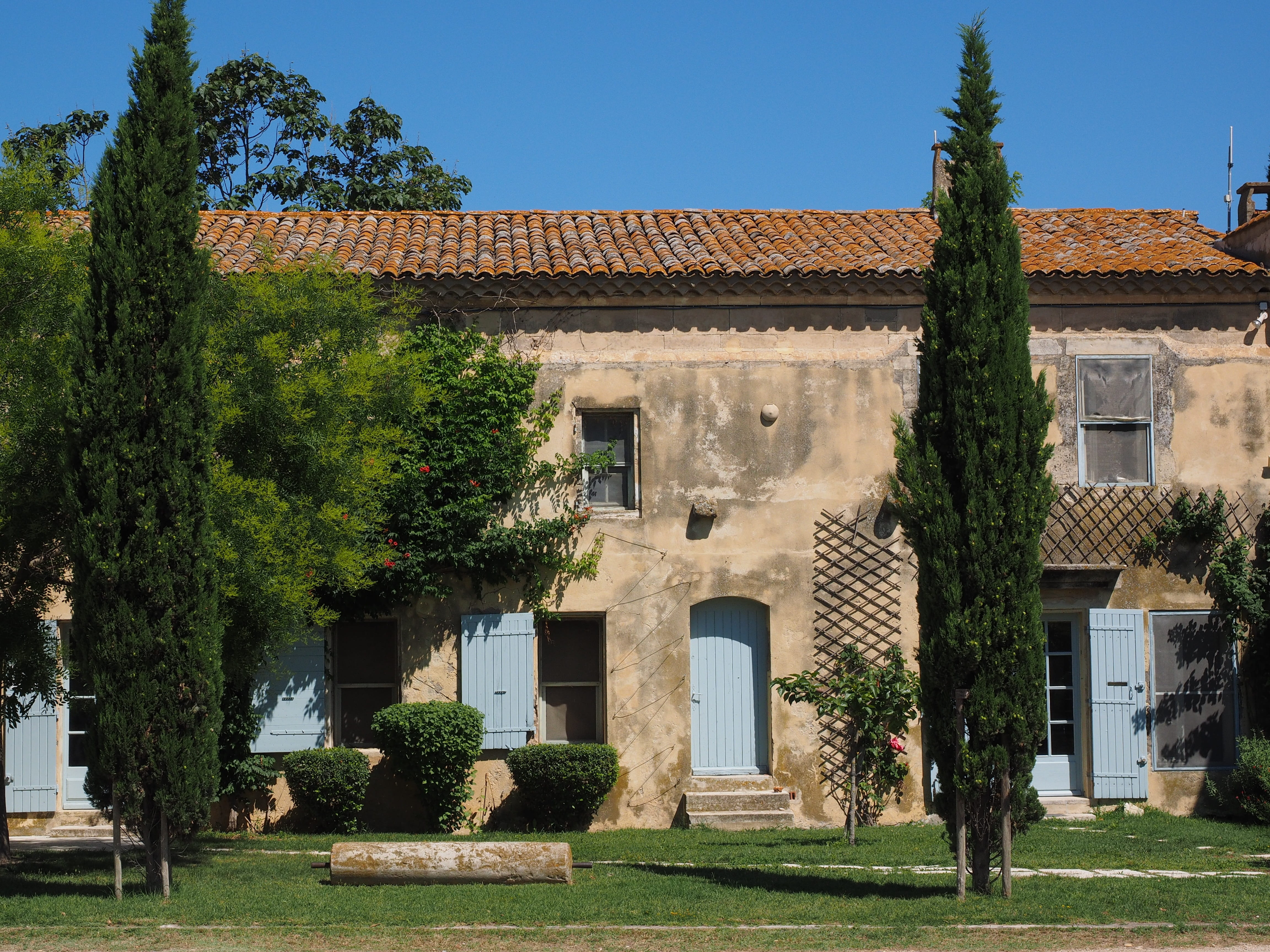 manor, history, estate, 4K, france, country, castle, old, grass, house, outdoors, administration building, camargue, the past, Country Estate, building exterior, HD Wallpaper