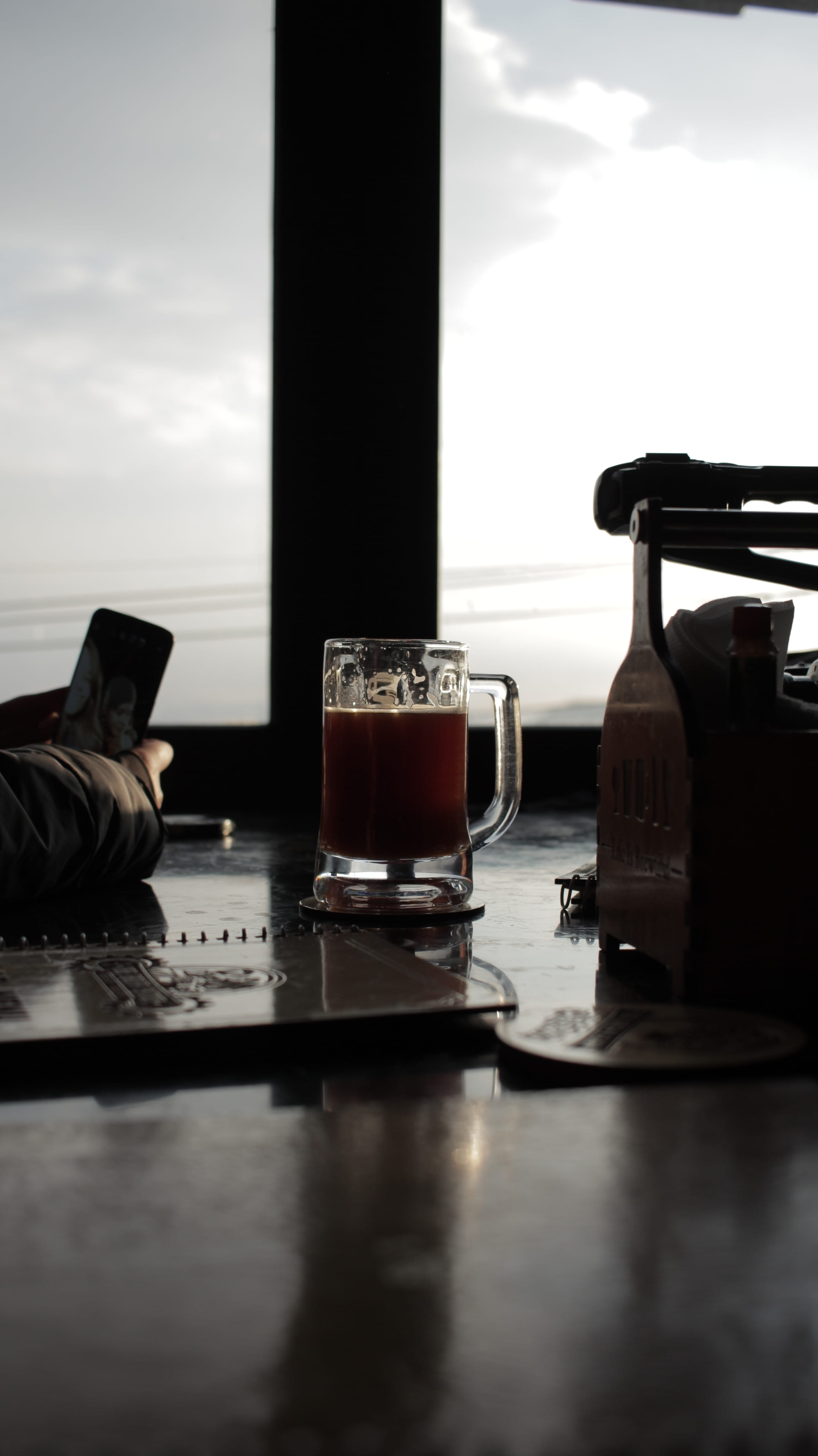 lager, drink, indoors, brew, sitting, desk, household equipment, drinking glass, still life, computer, beer glass, day, pc, pub, container, beverage, building, Phone HD Wallpaper